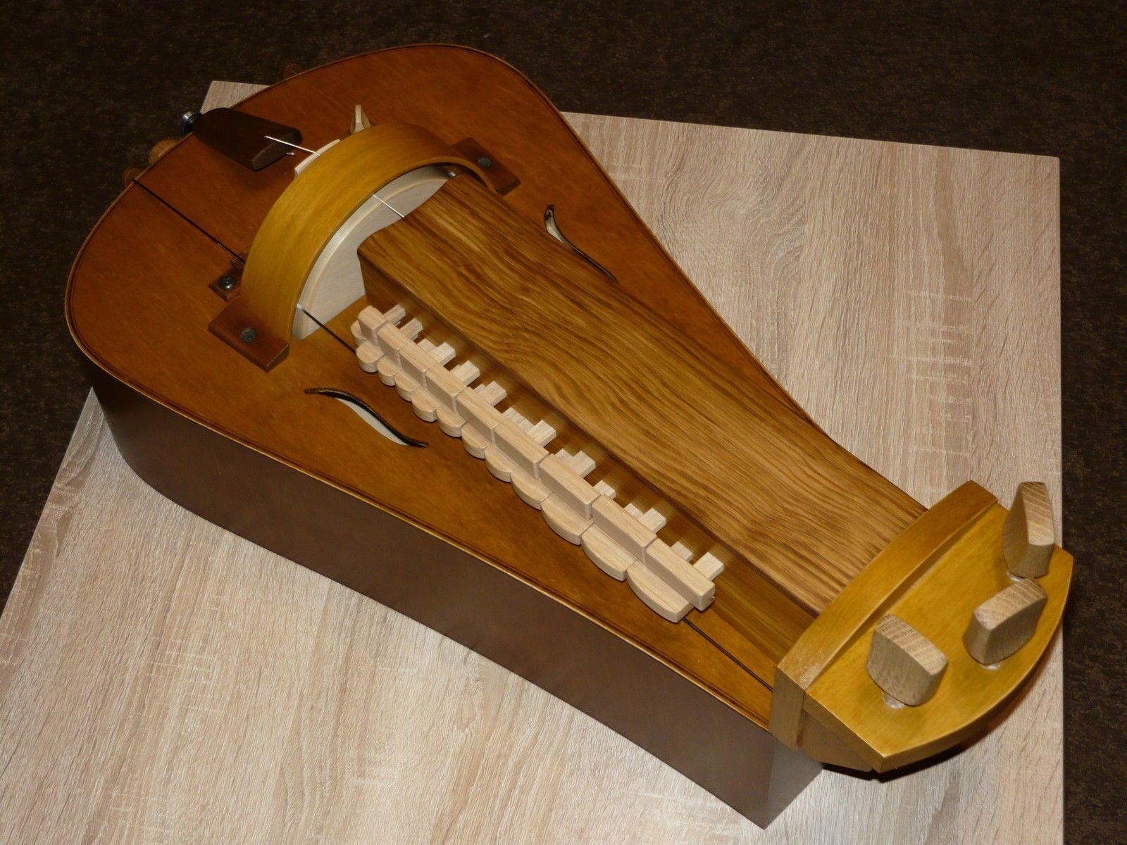 1600x1200 Hurdy gurdy. Woodworking. Hurdy gurdy, Violin, Musical Instruments, Desktop