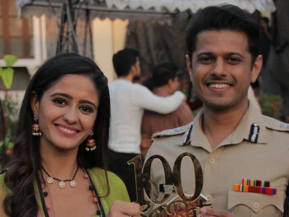 1200x900 Ghum Hai Kisikey Pyaar Meiin completes 100 episodes; Neil Bhatt, Ayesha & team celebrate on the sets; PHOTOS, Desktop