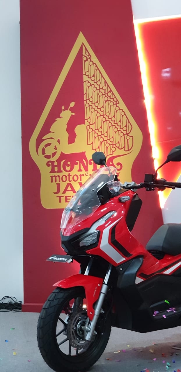 630x1280 Pilihan Wallpaper Honda Adv 150 Harga Terpopuler, Phone