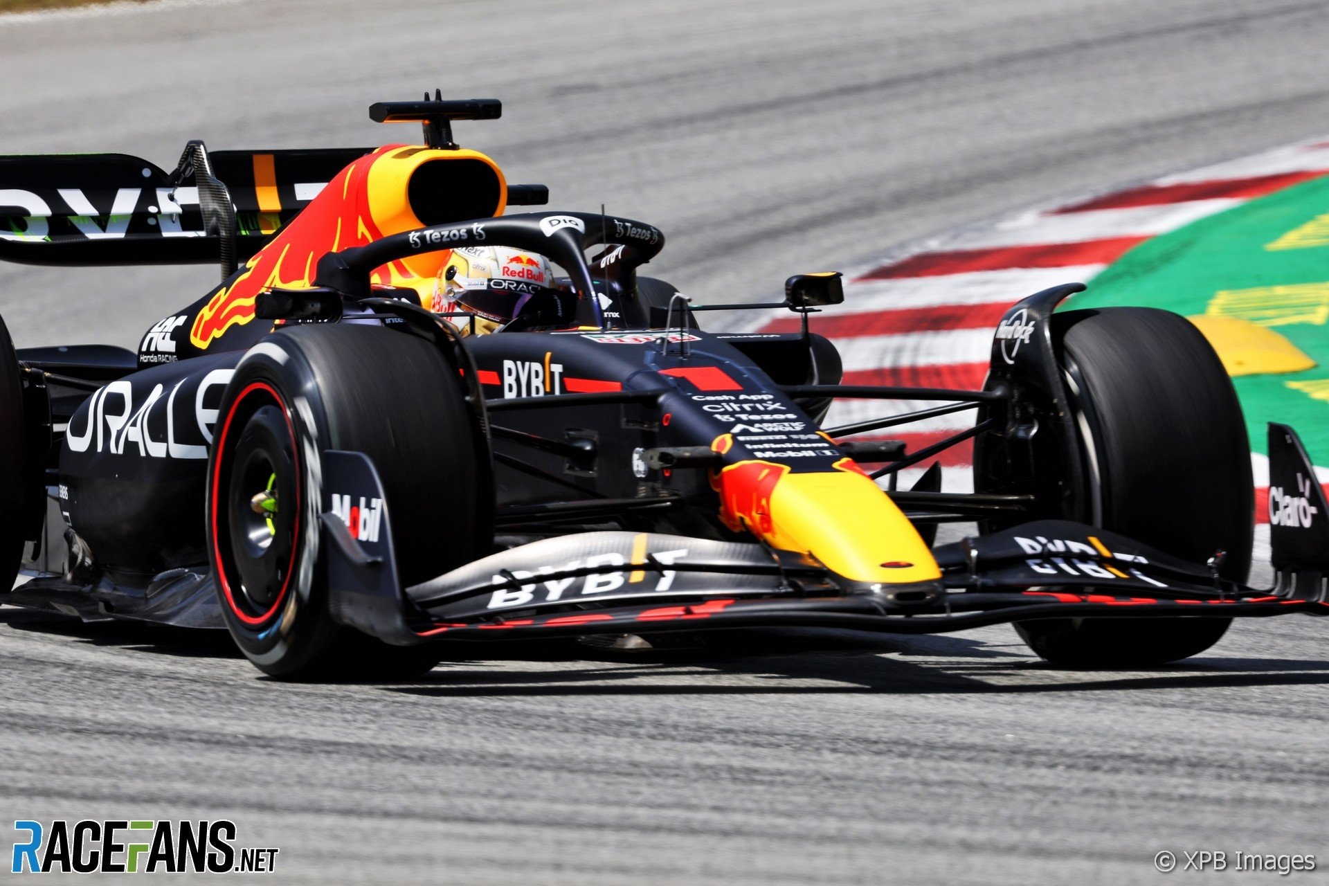 1920x1280 Max Verstappen, Red Bull, Circuit de Catalunya, 2022 · RaceFans, Desktop