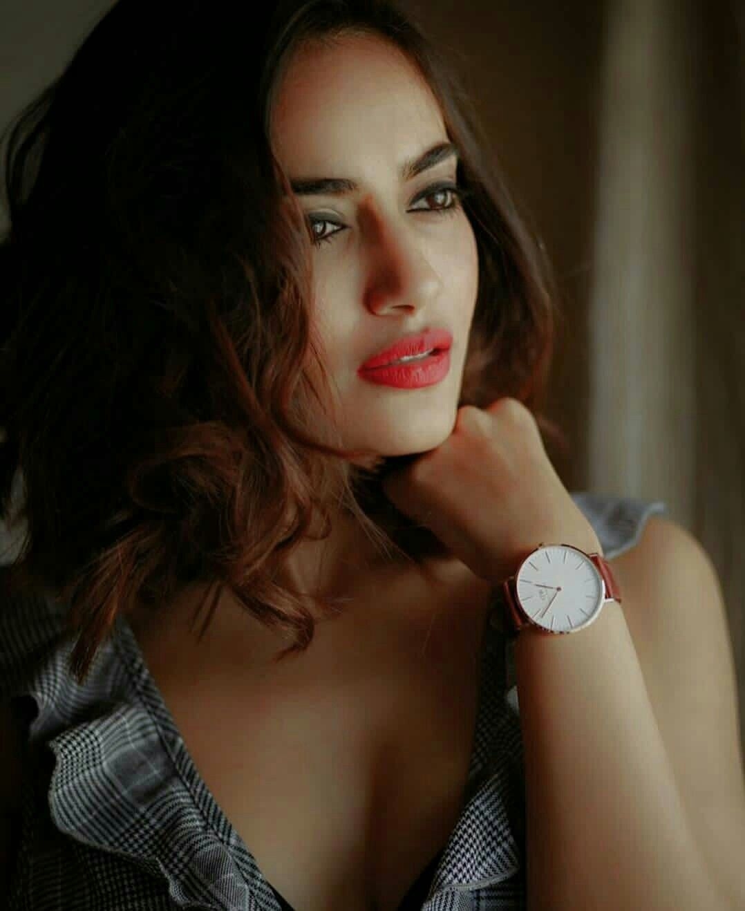 1080x1320 SURBHI JYOTI. HD photo, Daniel wellington, Latest pics, Phone