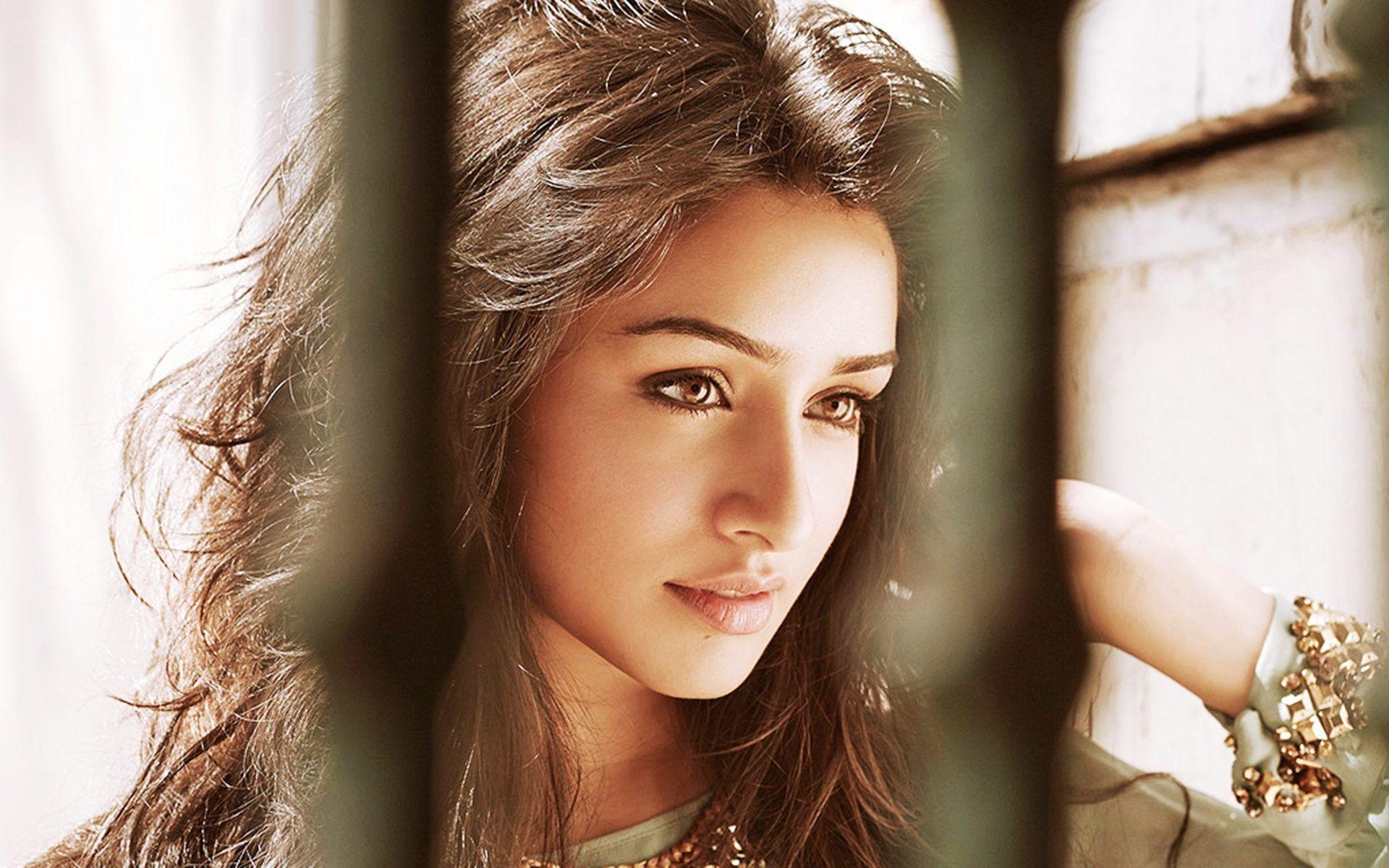 1920x1200 Shraddha Kapoor New Movies Wallpaper. Funtweak, Desktop