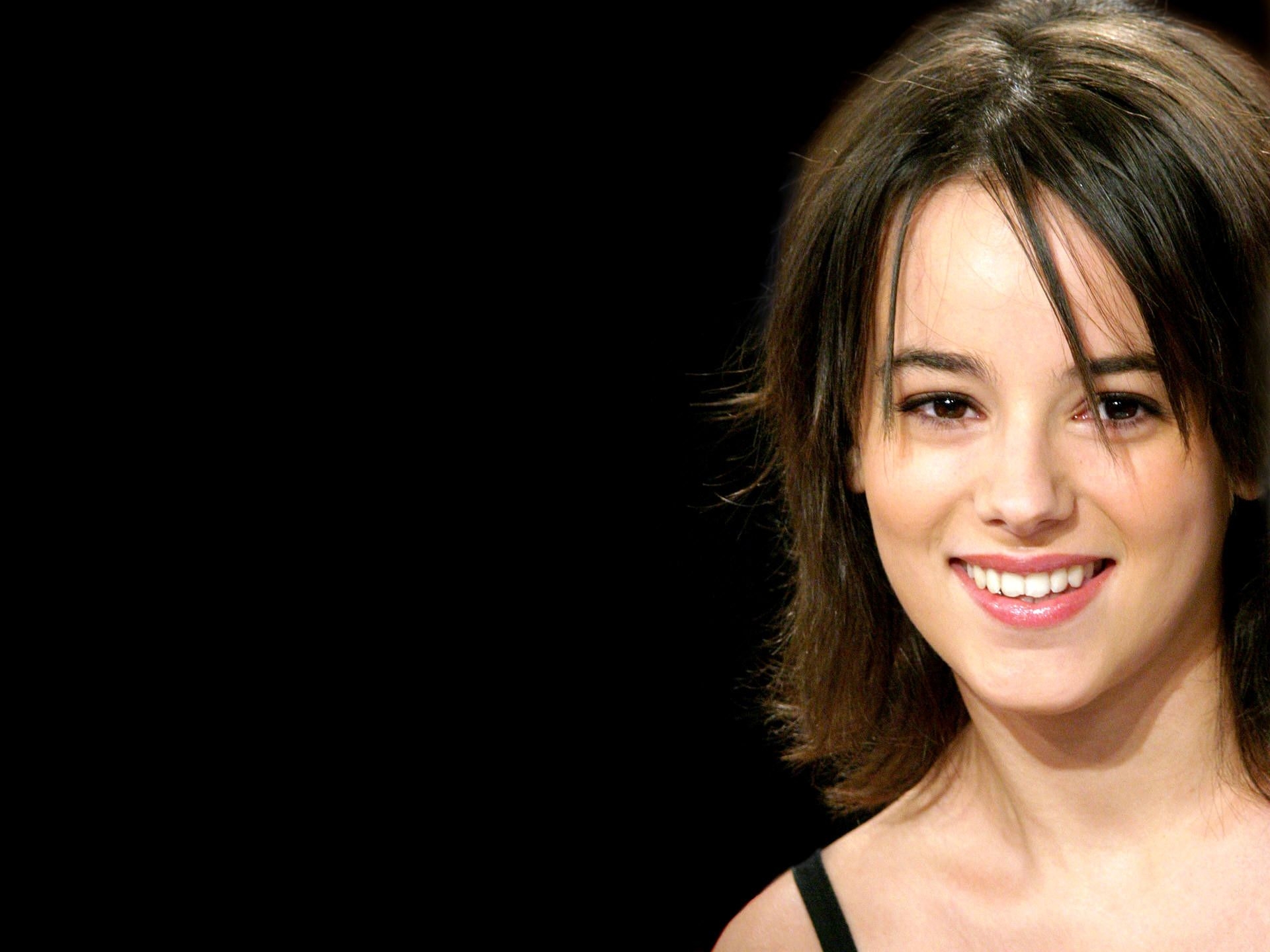 1920x1440 Alizee French singer beautiful girl Wallpaper Wallpaper 86705, Desktop