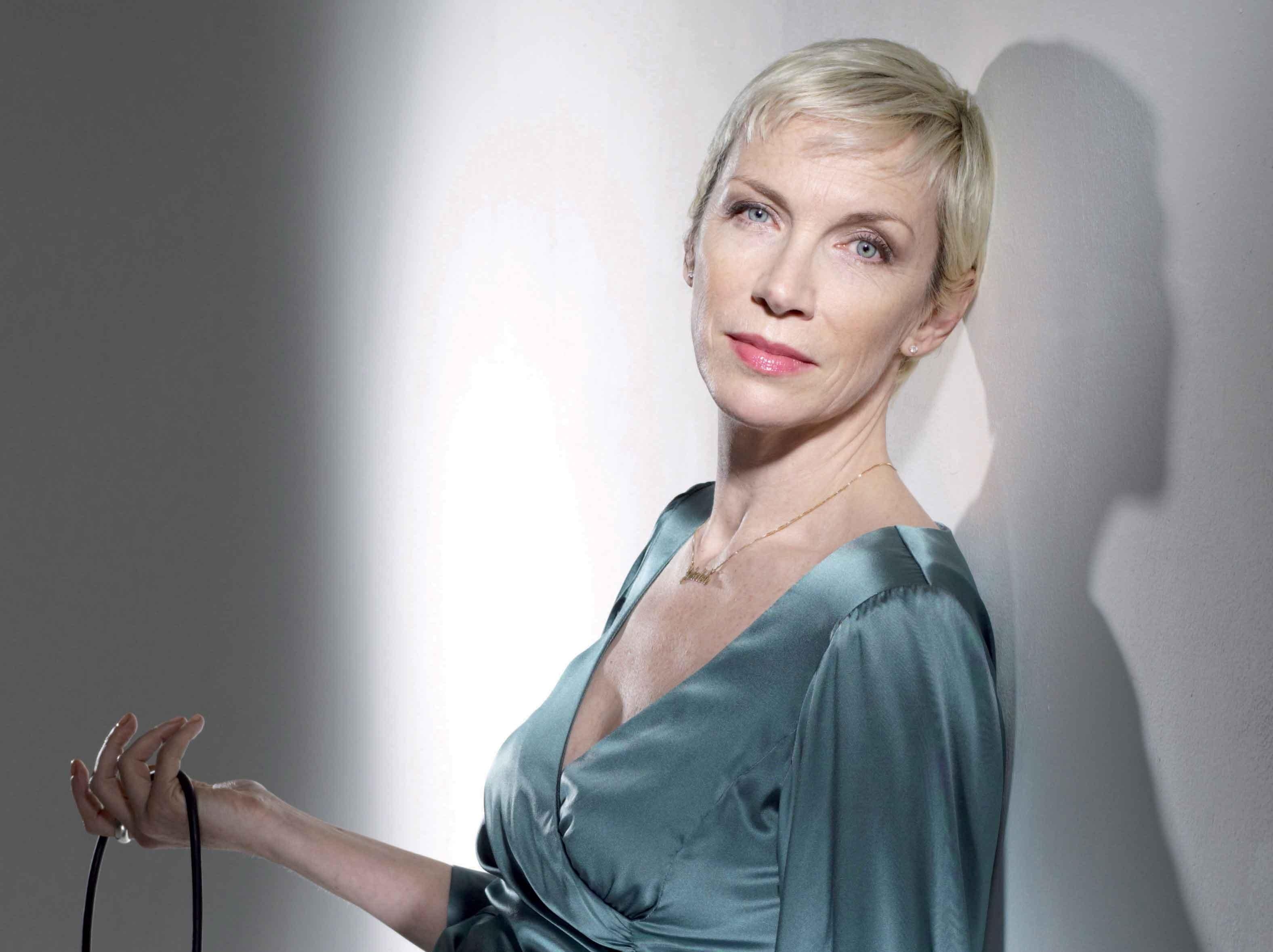 3160x2360 Annie Lennox High Definition Wallpaper, Desktop