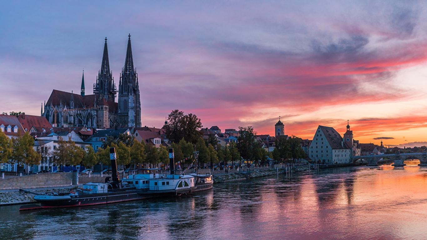 1370x770 image Germany Regensburg Riverboat Rivers Evening Marinas, Desktop