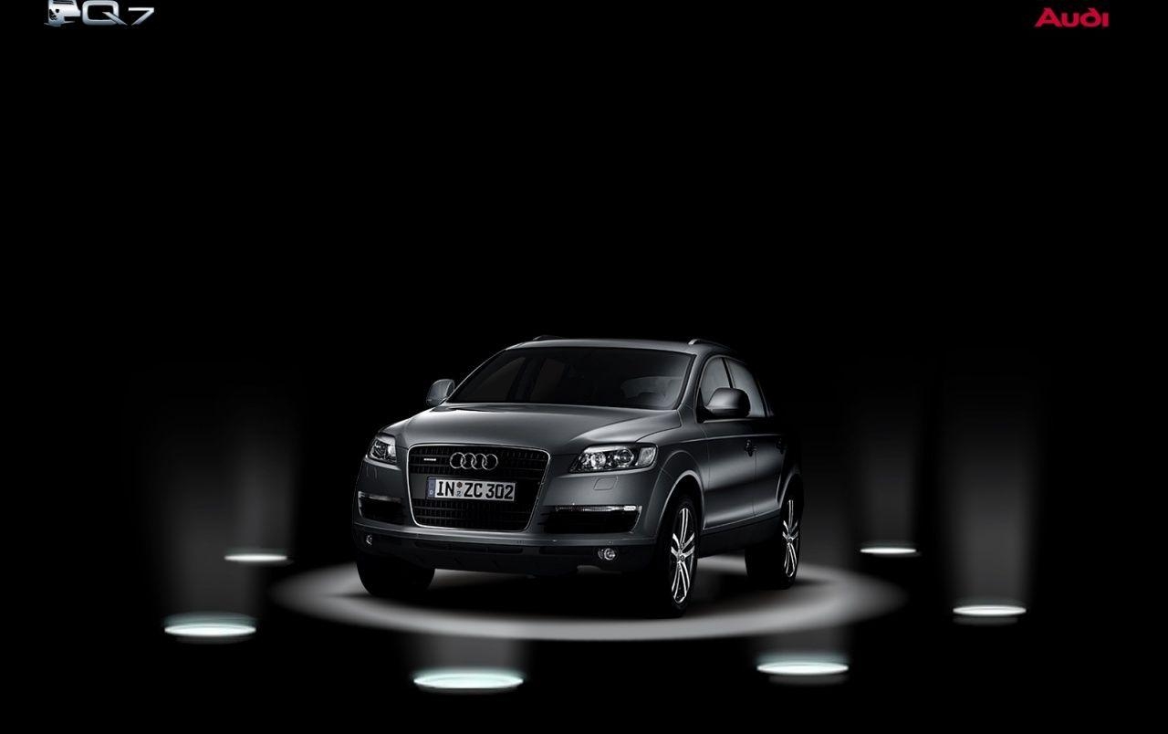 1280x810 Audi Q7 on stage wallpaper. Audi Q7 on stage, Desktop