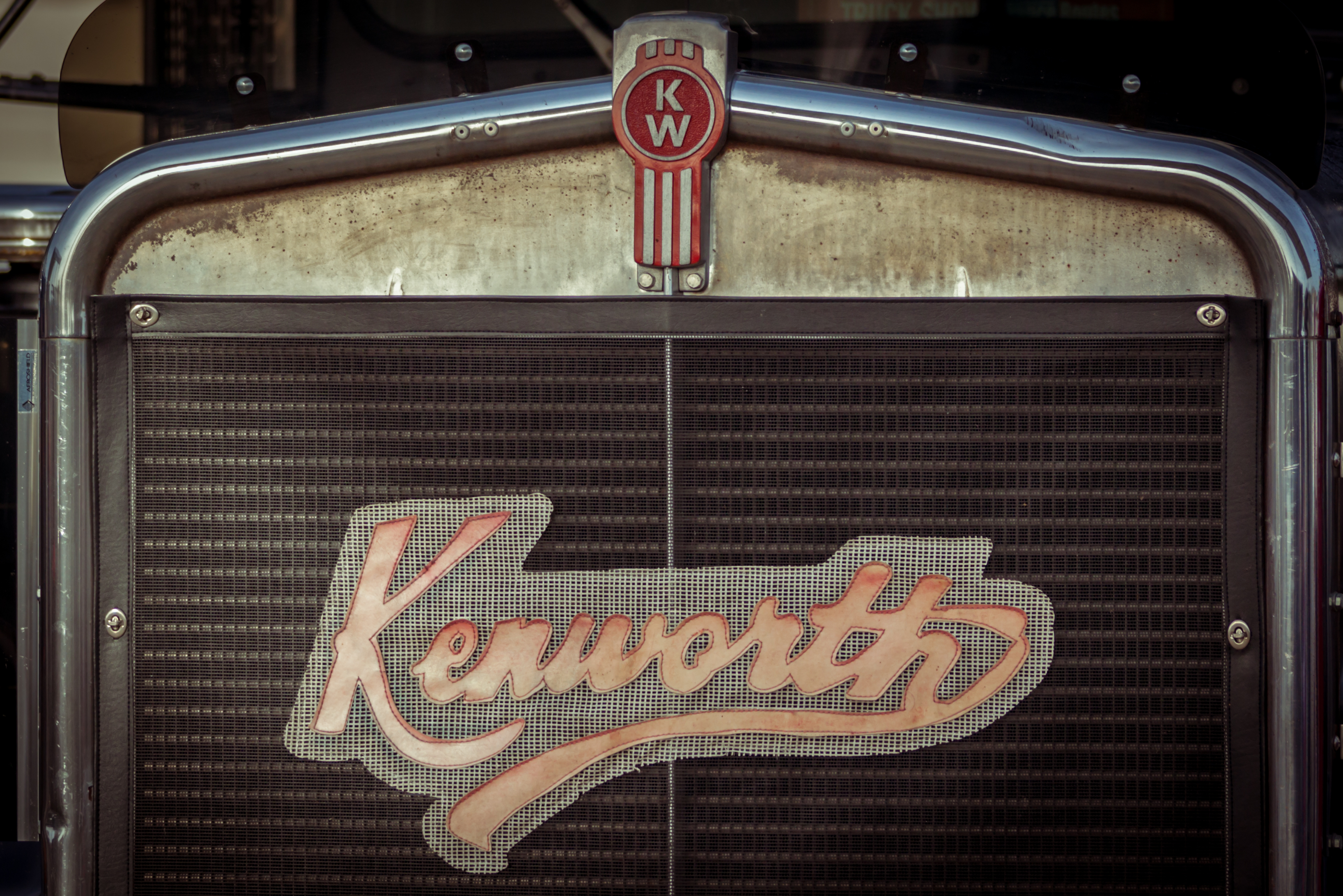 3280x2190 Kenworth Background, Desktop