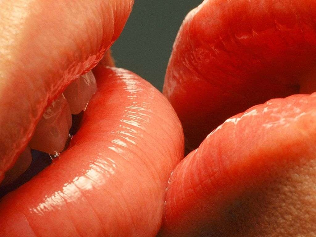 1030x770 Free download View Of Lip Kiss Wallpaper HD Wallpaper, Desktop