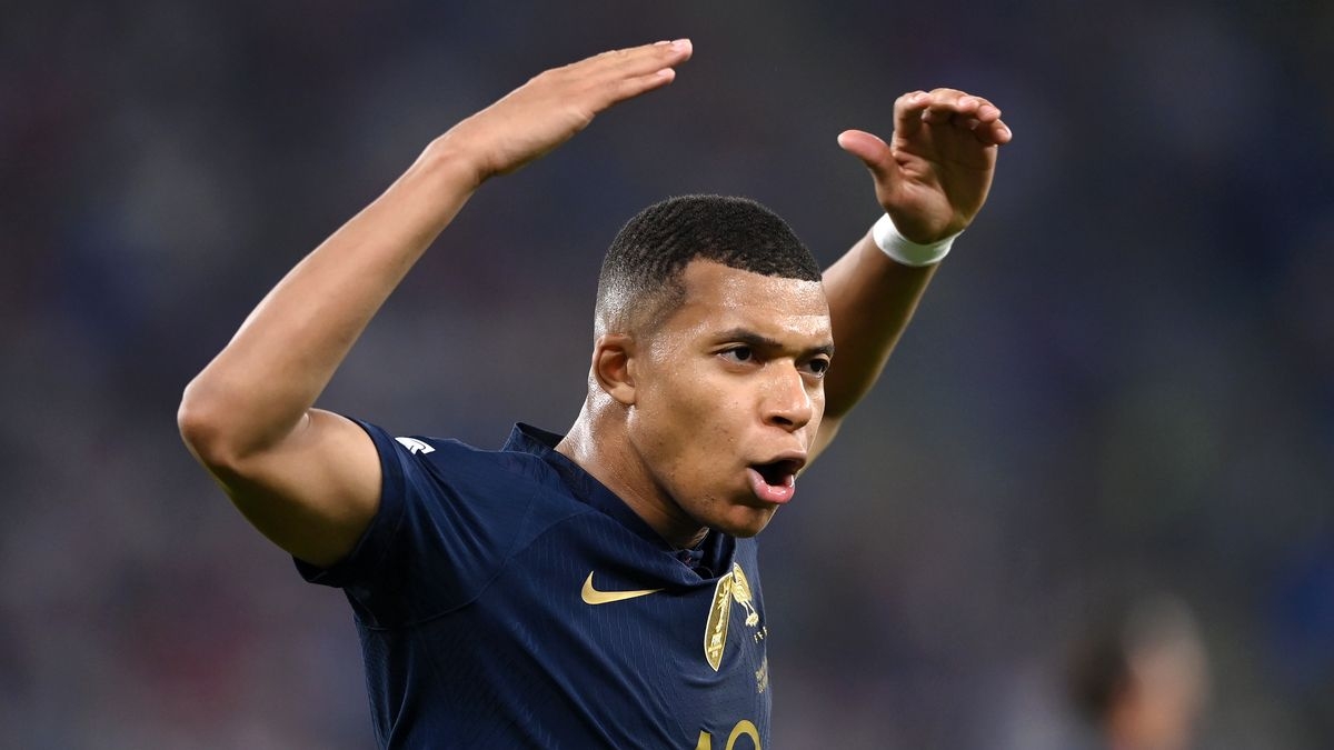 1200x680 Kylian Mbappe writes his name into record books to help France shine at World Cup 2022, Desktop