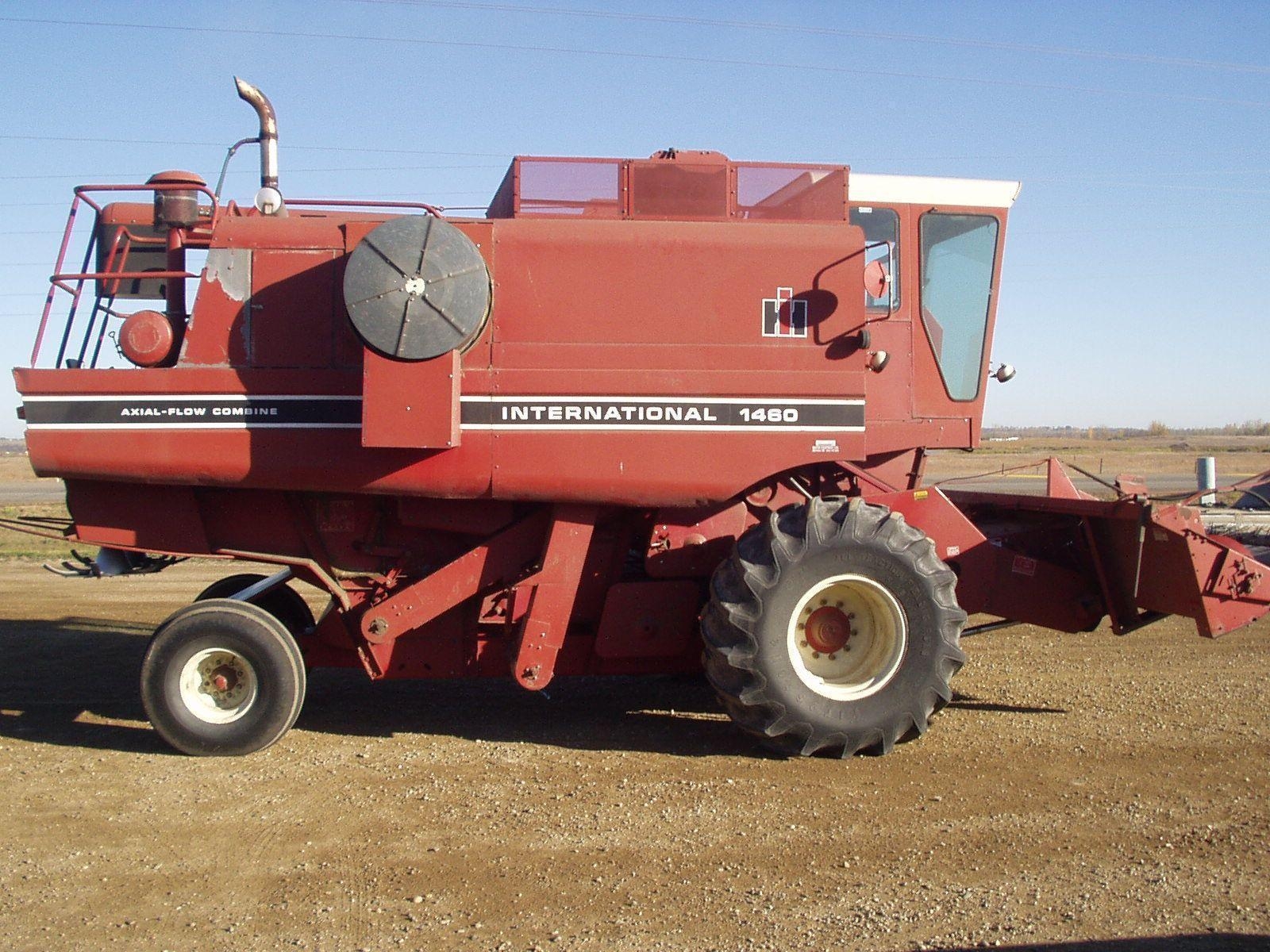 1600x1200 Case IH Combine Wallpaper, Desktop