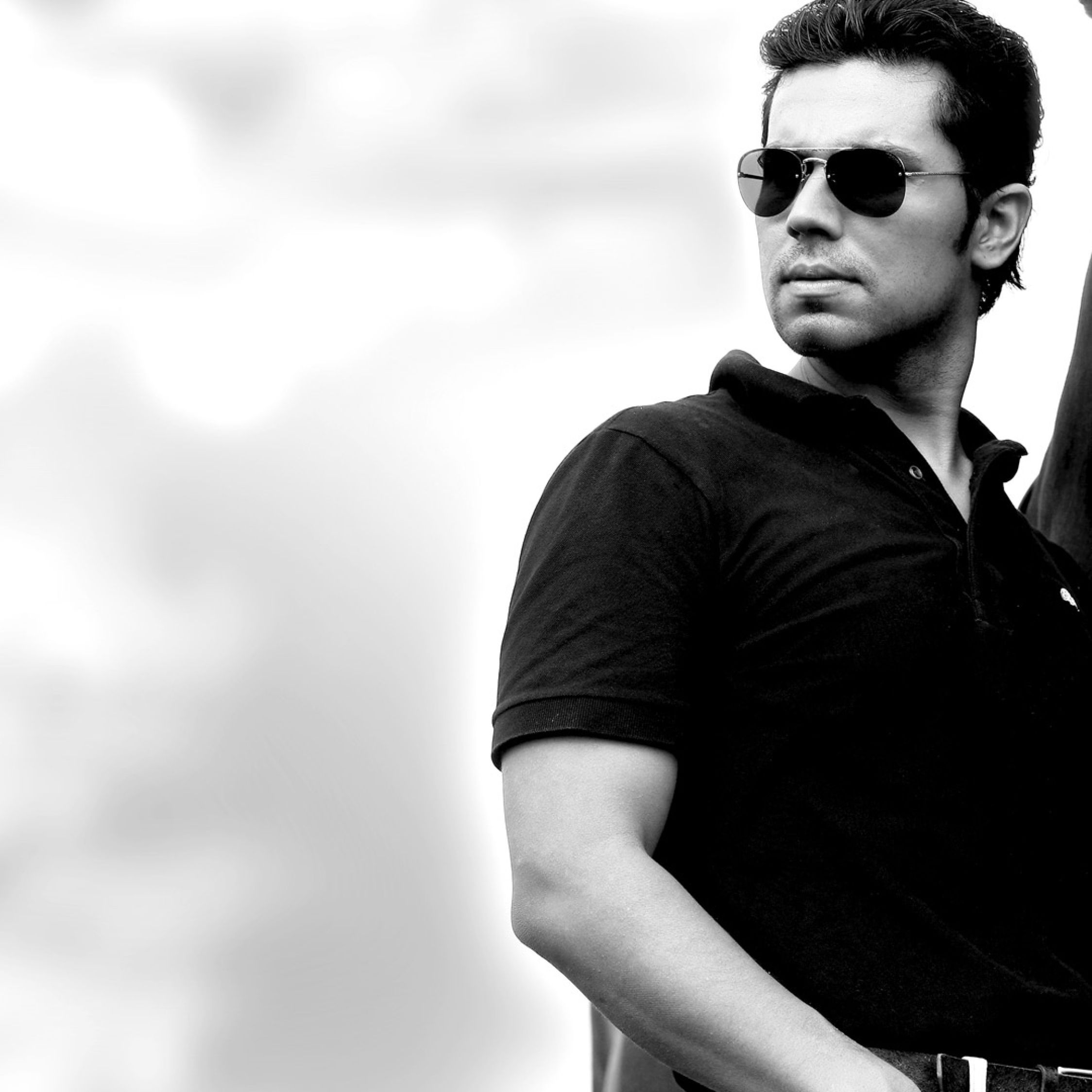 2250x2250 Randeep Hooda Black And White Wallpaper, Phone