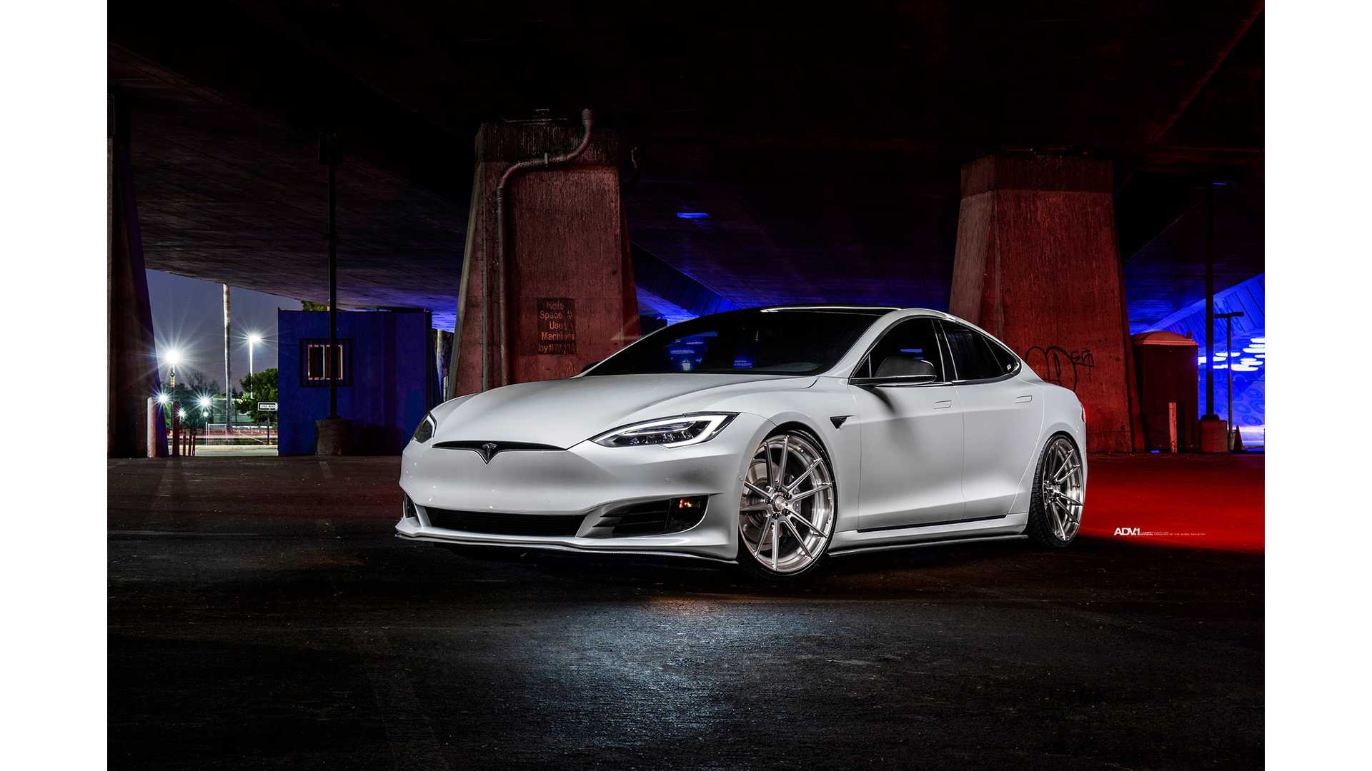 1920x1080 Pearl White Tesla Model S Pops In Striking Photohoot, Desktop