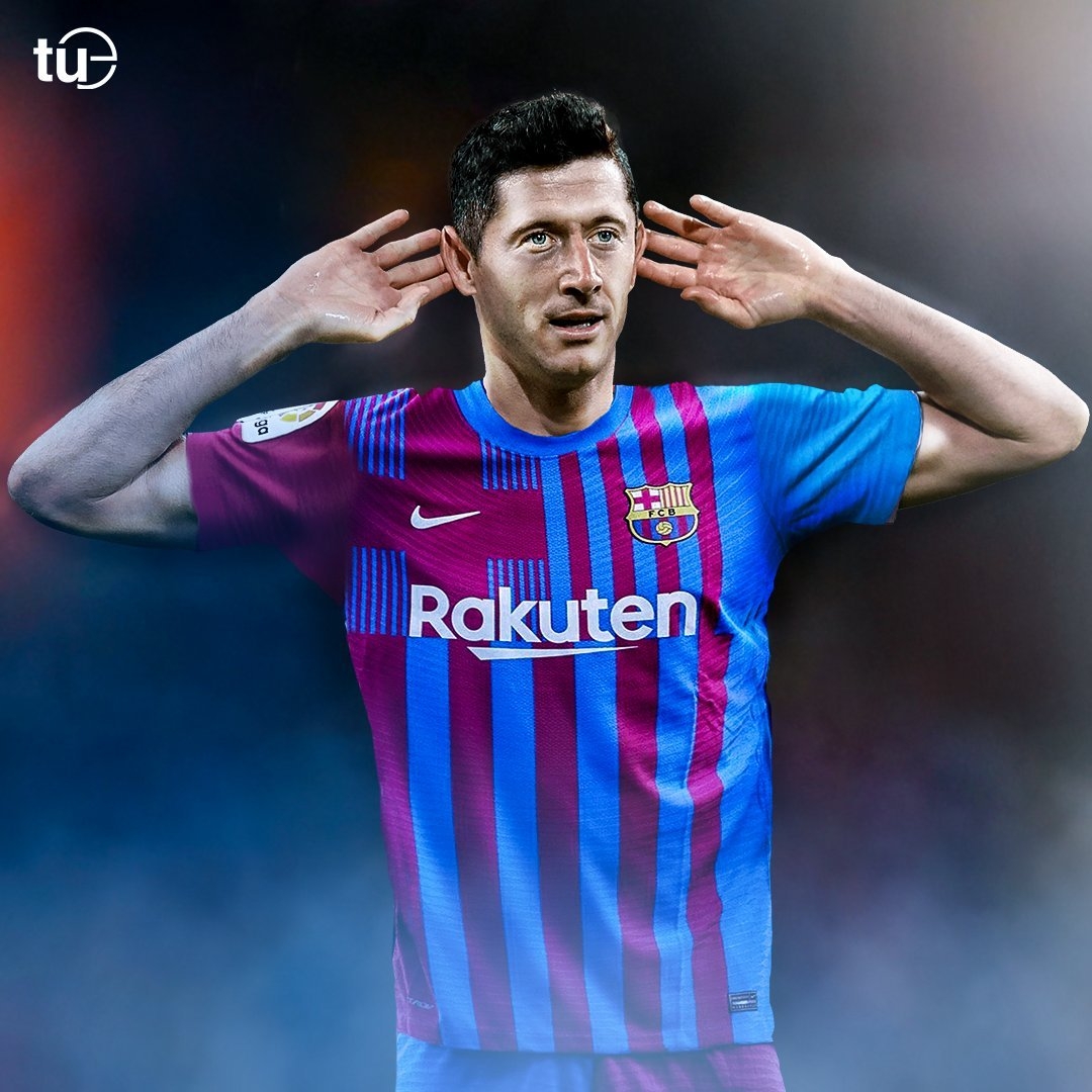 1080x1080 The UnOfFiCiAl EDITS X Jersey swap. Will he ever end up there? #follo4folloback #lewandowski #transfer #Barcelona #ViscaBarca, Phone