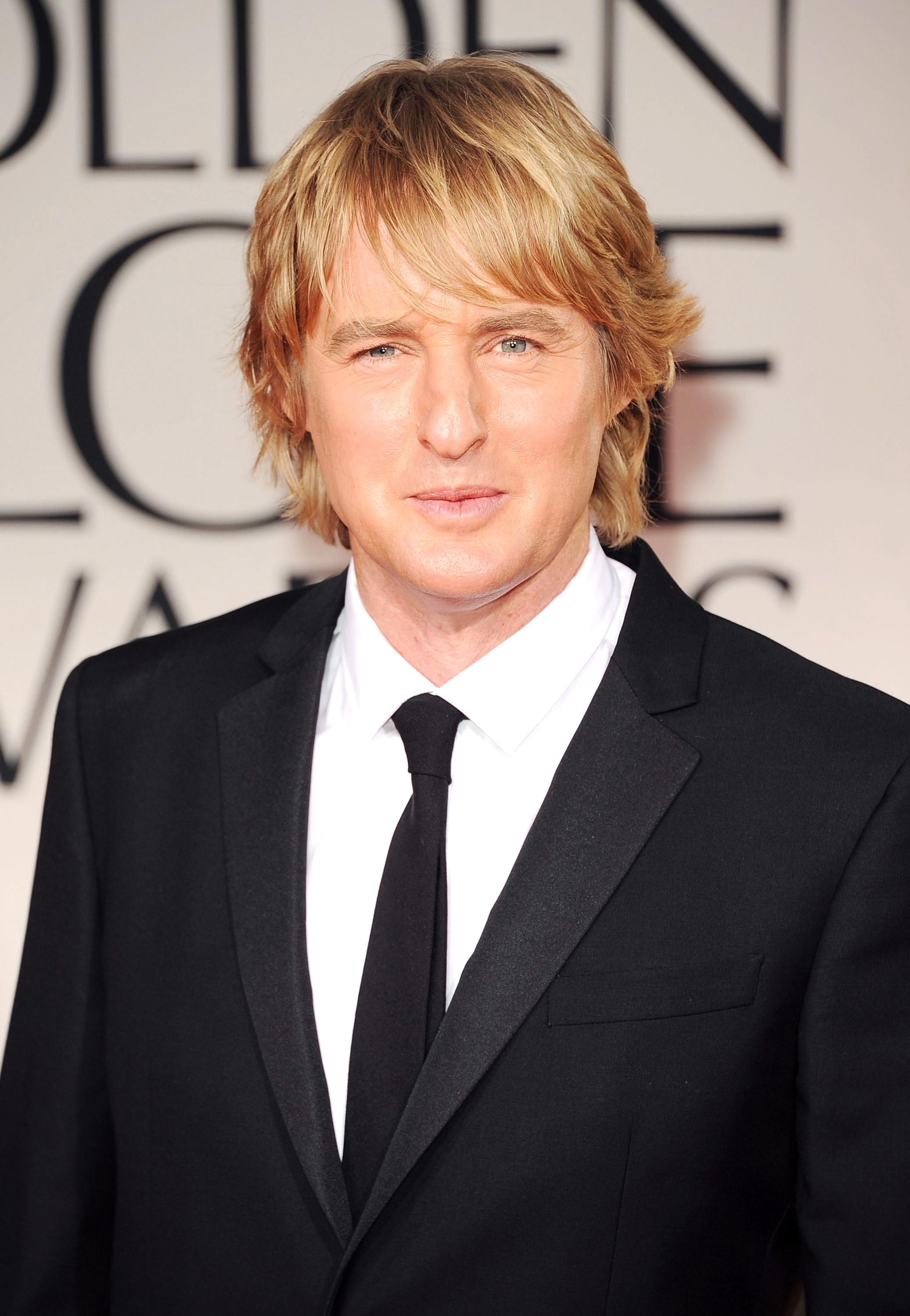 2080x3000 Owen Wilson Wallpaper High Quality, Phone