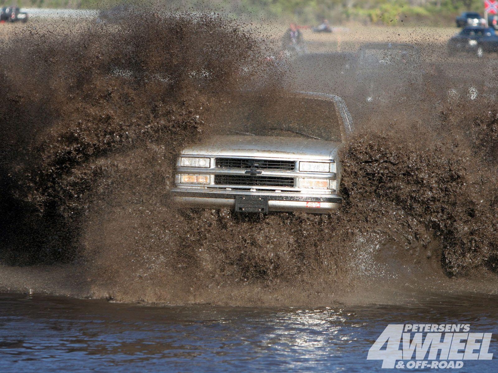 1600x1200 Mudding trucks wallpaper Gallery, Desktop