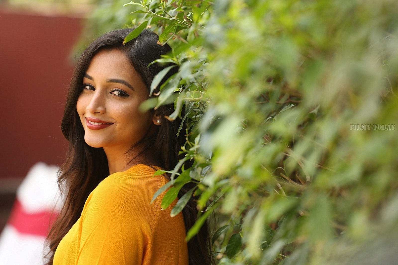 1600x1070 Picture 1618421. Srinidhi Shetty Telugu Version Success Meet Photo, Desktop