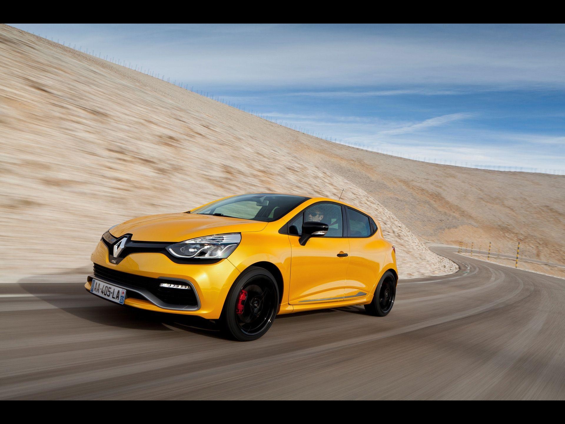 1920x1440 Renault Clio RS 200 EDC Motion Front Angle wallpaper, Desktop