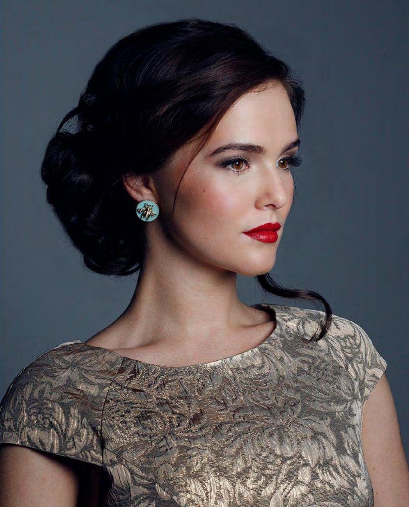 830x1030 Zoey Deutch Wallpaper HD, Phone