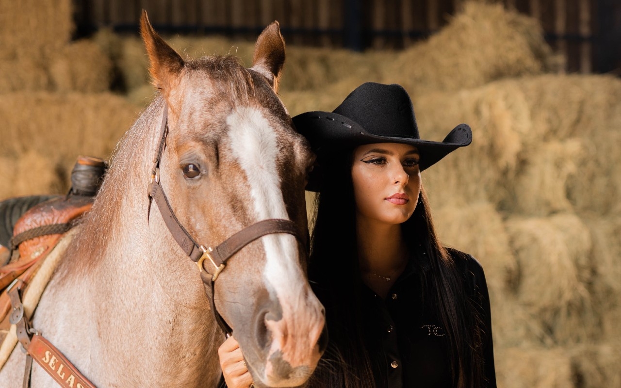 1280x800 Como Ana Castela: Bárbara Gatti conta sobre criação de cavalos Mangalarga Machador, Desktop