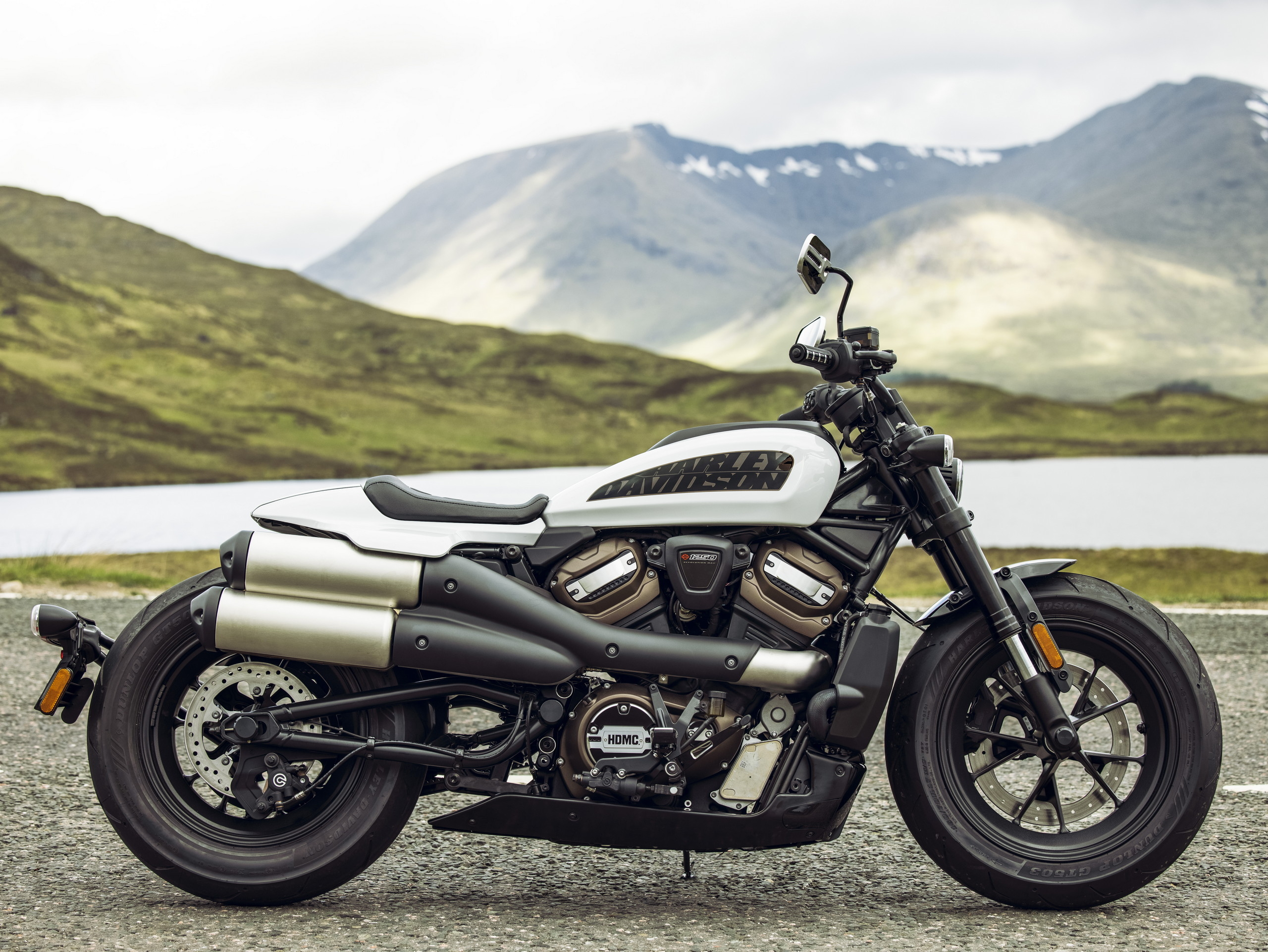 2560x1930 Harley Davidson Sportster S Boldly Goes Beyond All Expectations, Desktop