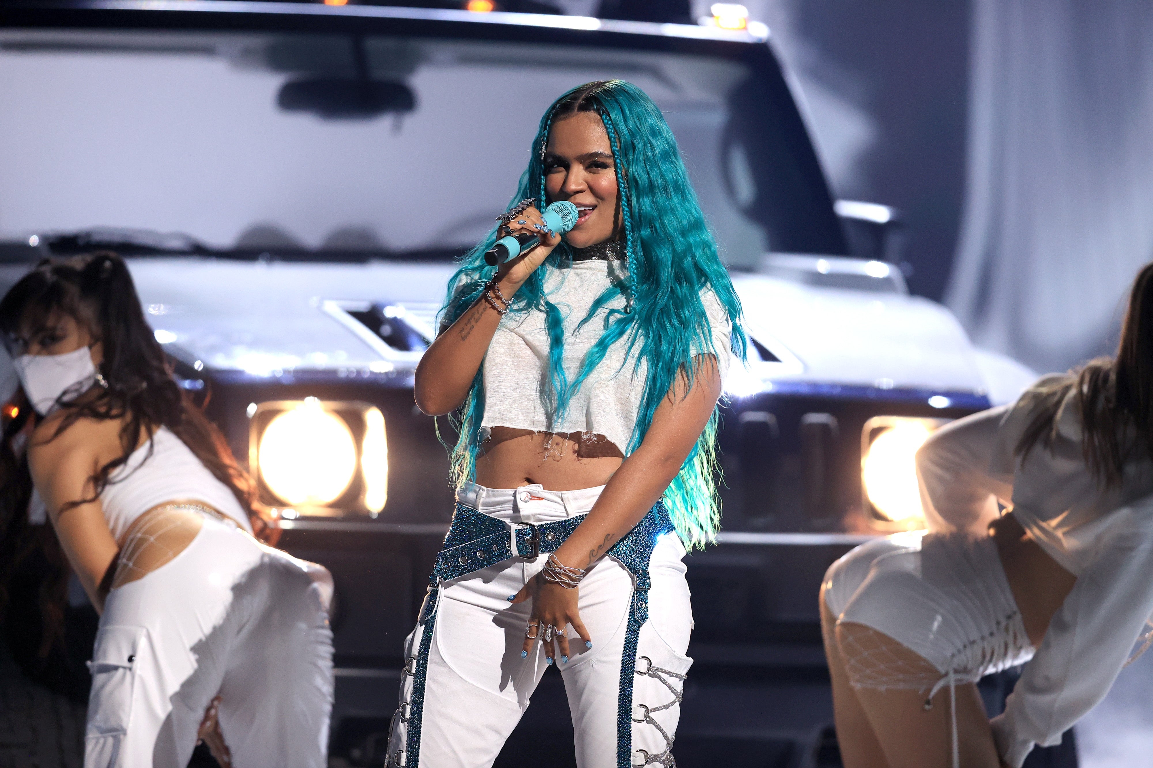 4000x2670 Karol G Gets the Crowd Pumped With Dynamic 'Bichota' and 'El Makinon' Performance at Billboard Music Awards, Desktop