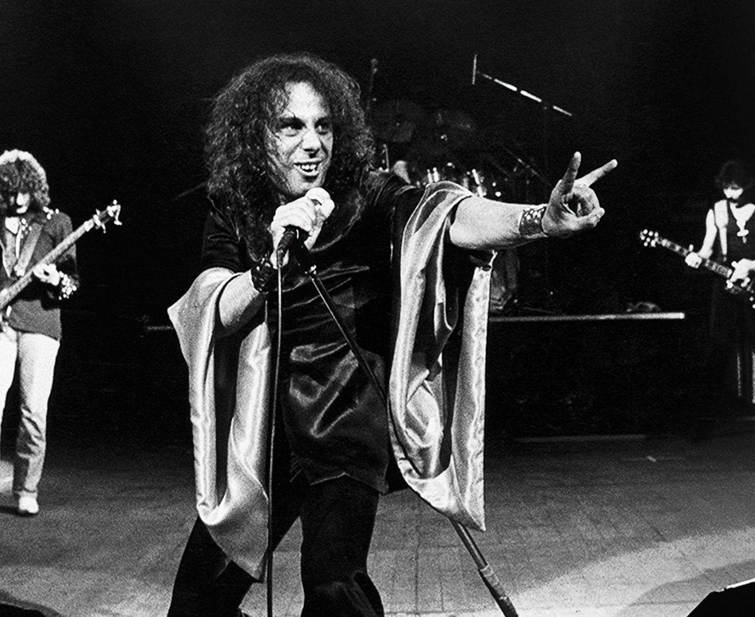 1520x1250 RONNIE JAMES DIO heavy metal black sabbath concert singer vx, Desktop