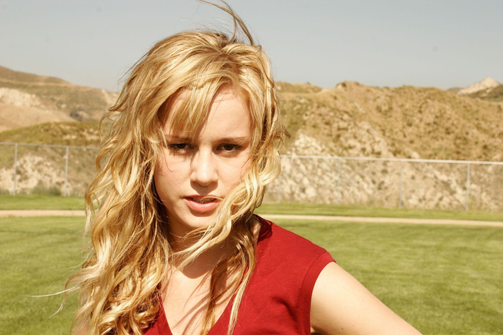 2000x1340 Brie Larson Wallpaper High Resolution and Quality Download, Desktop