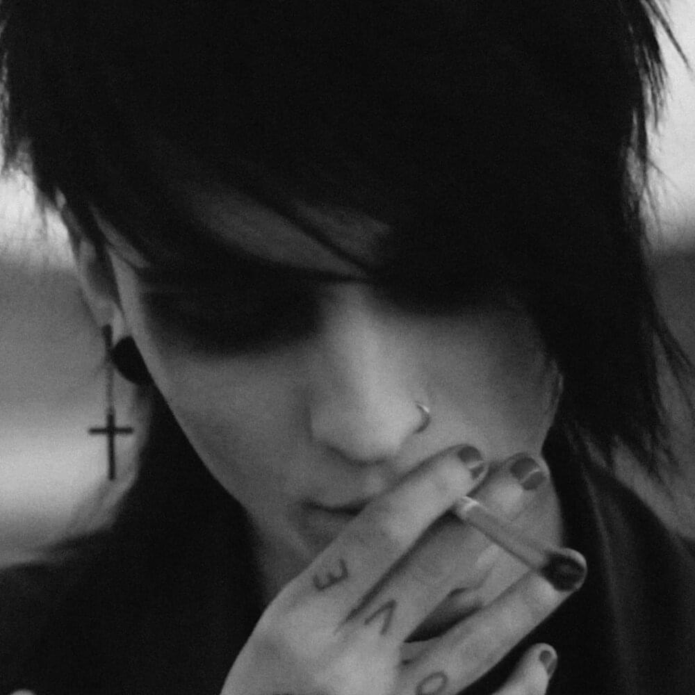 1000x1000 Johnnie Guilbert, Phone