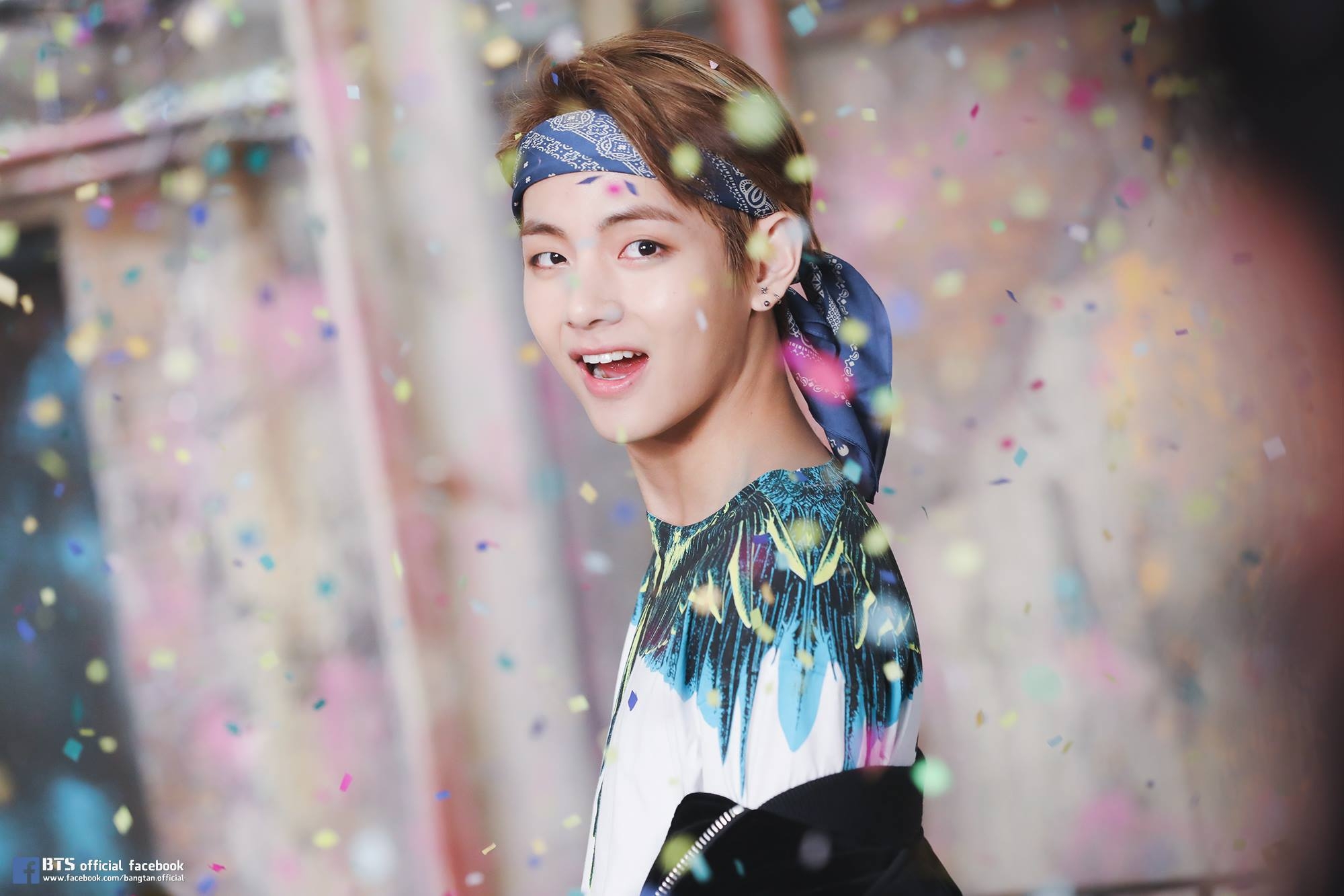 2000x1340 V (Kim Taehyung) Wallpaper KPOP Image Board, Desktop