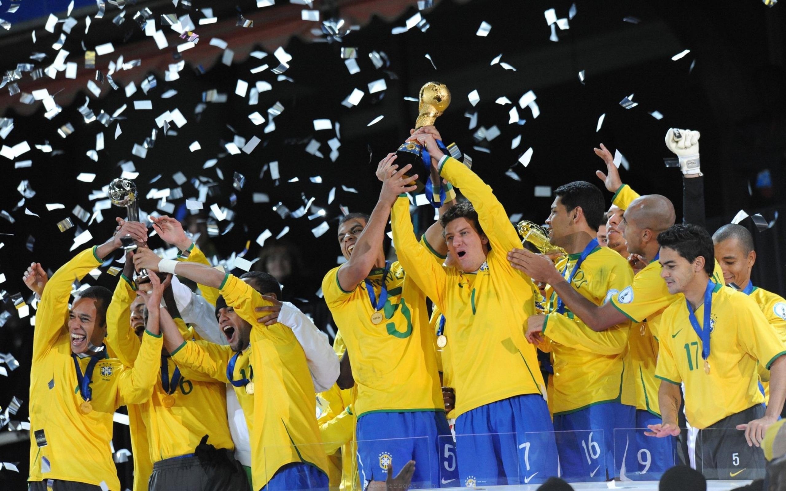 2560x1600 Brazil Football Team HD Wallpaper. Brazil football team, Football club, World cup, Desktop