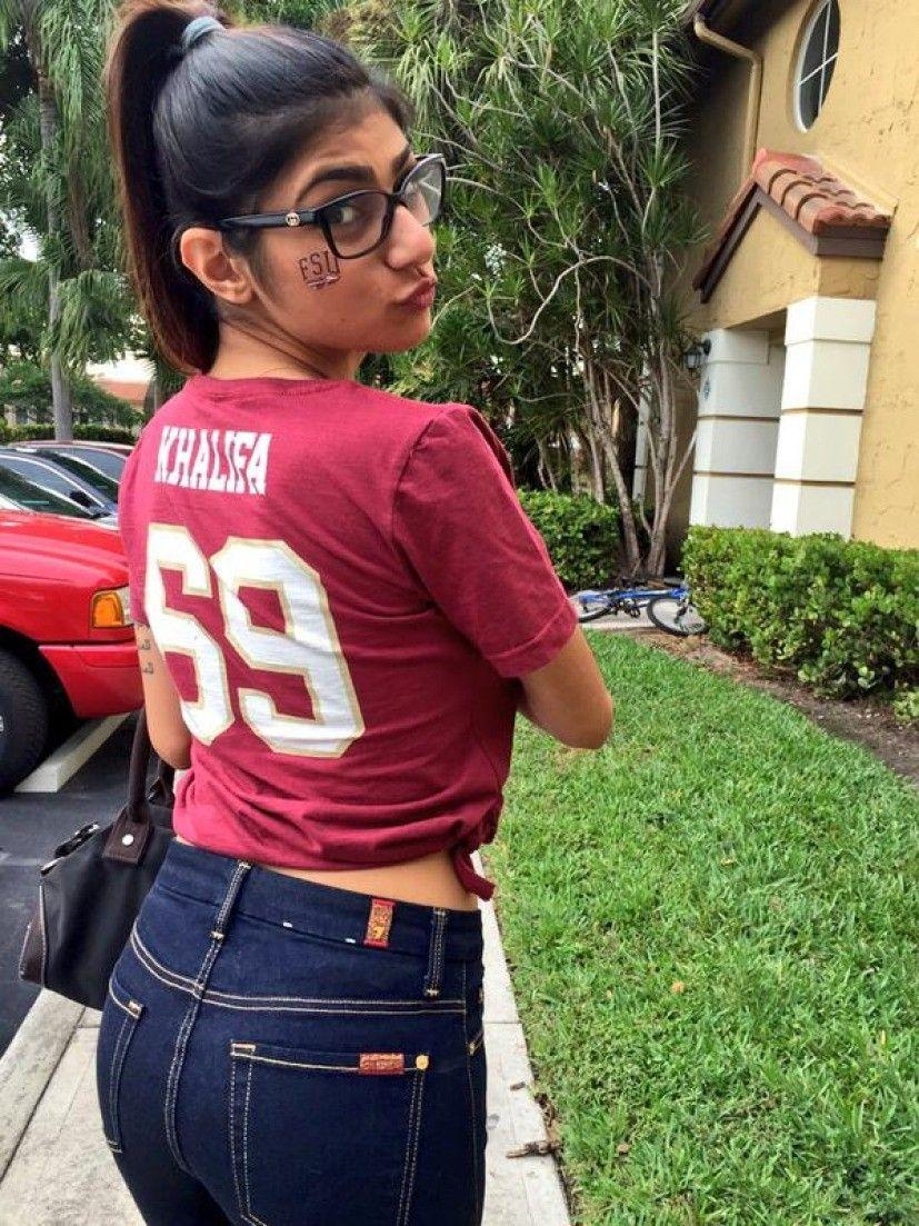 830x1110 Mia Khalifa Wallpaper Free Mia Khalifa Background, Phone