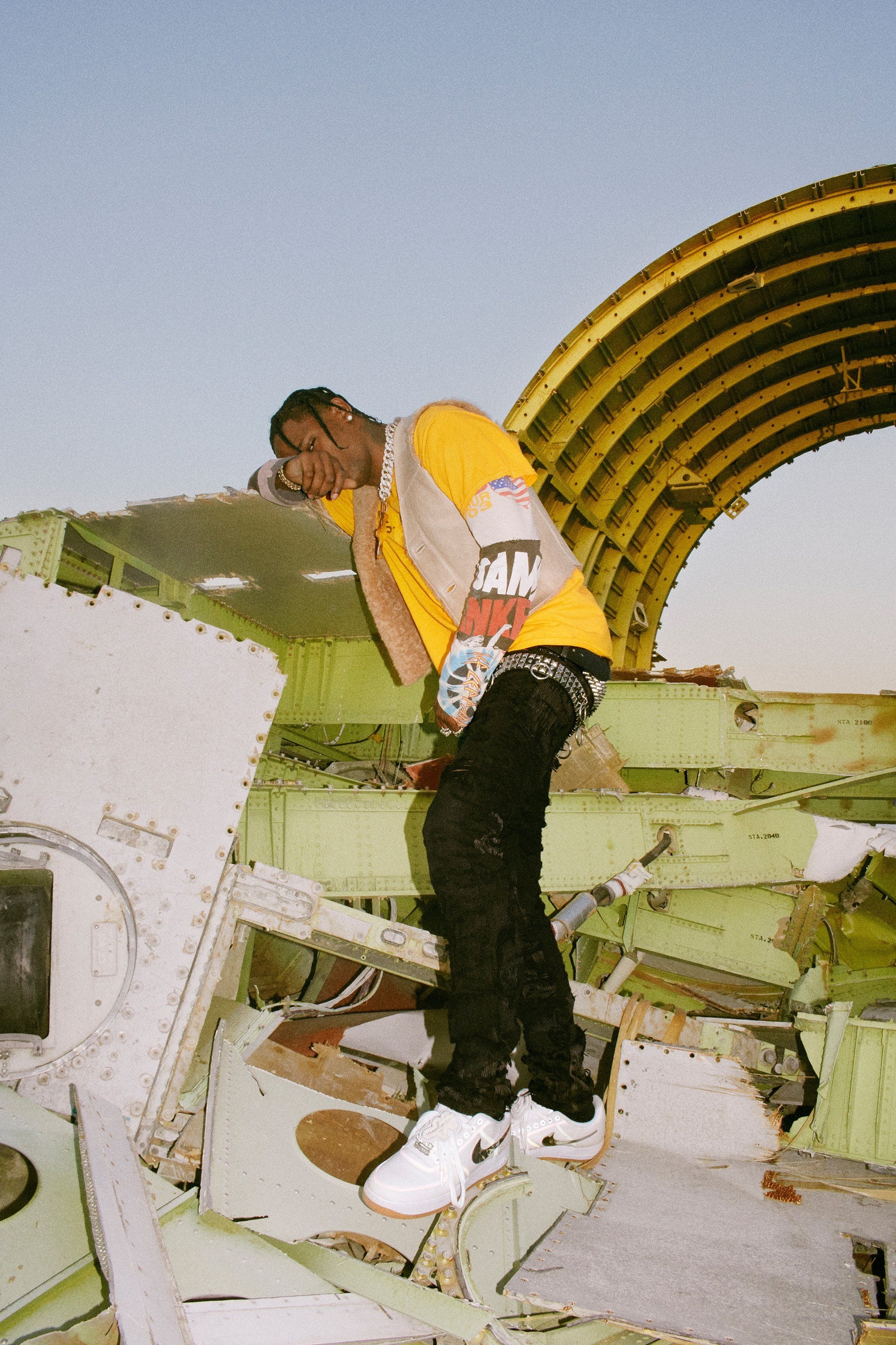 2140x3200 Nike Air Force 1 Low x Travis Scott– Hanon, Phone