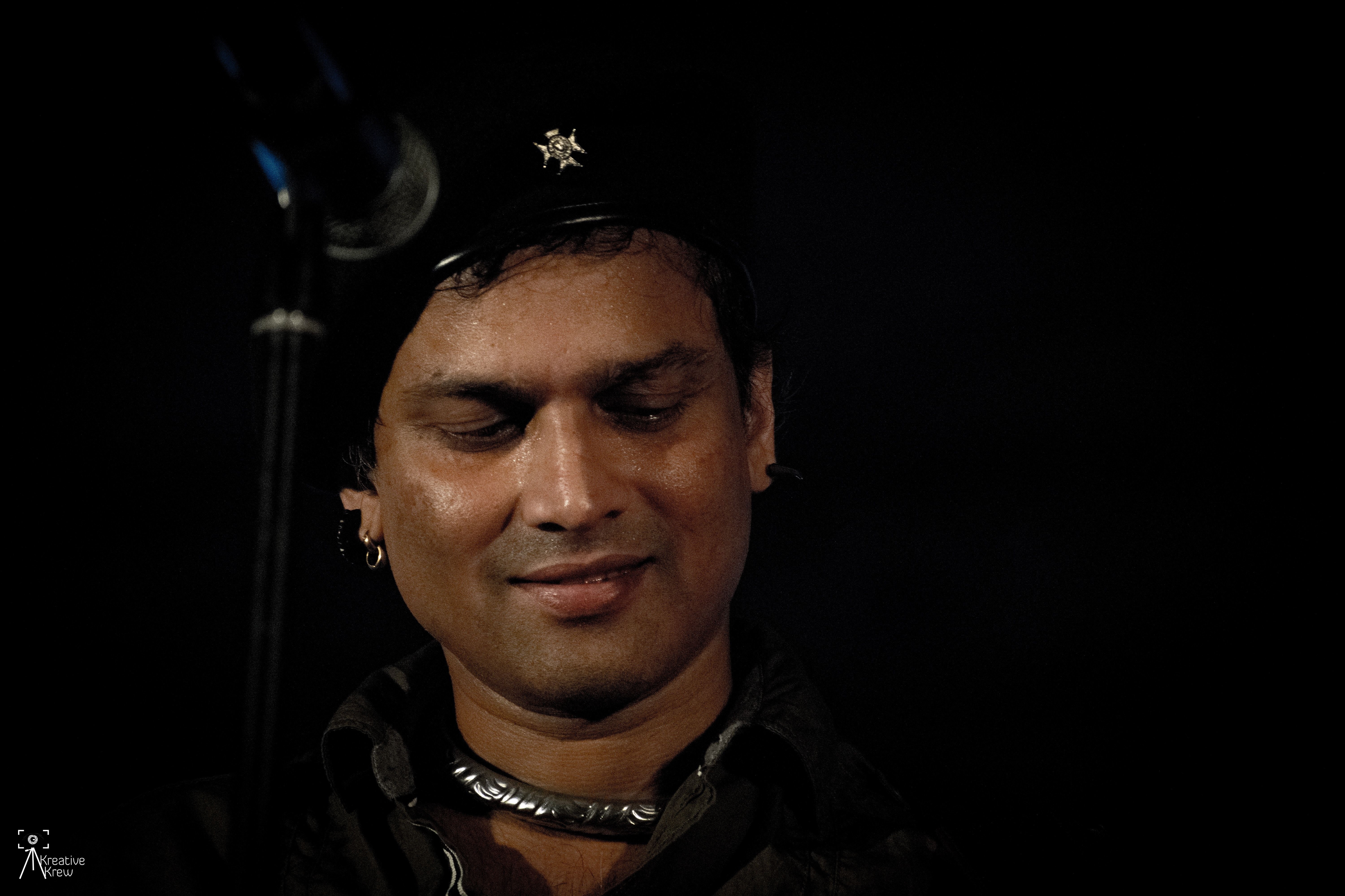 6000x4000 Free of zubeen garg, Desktop