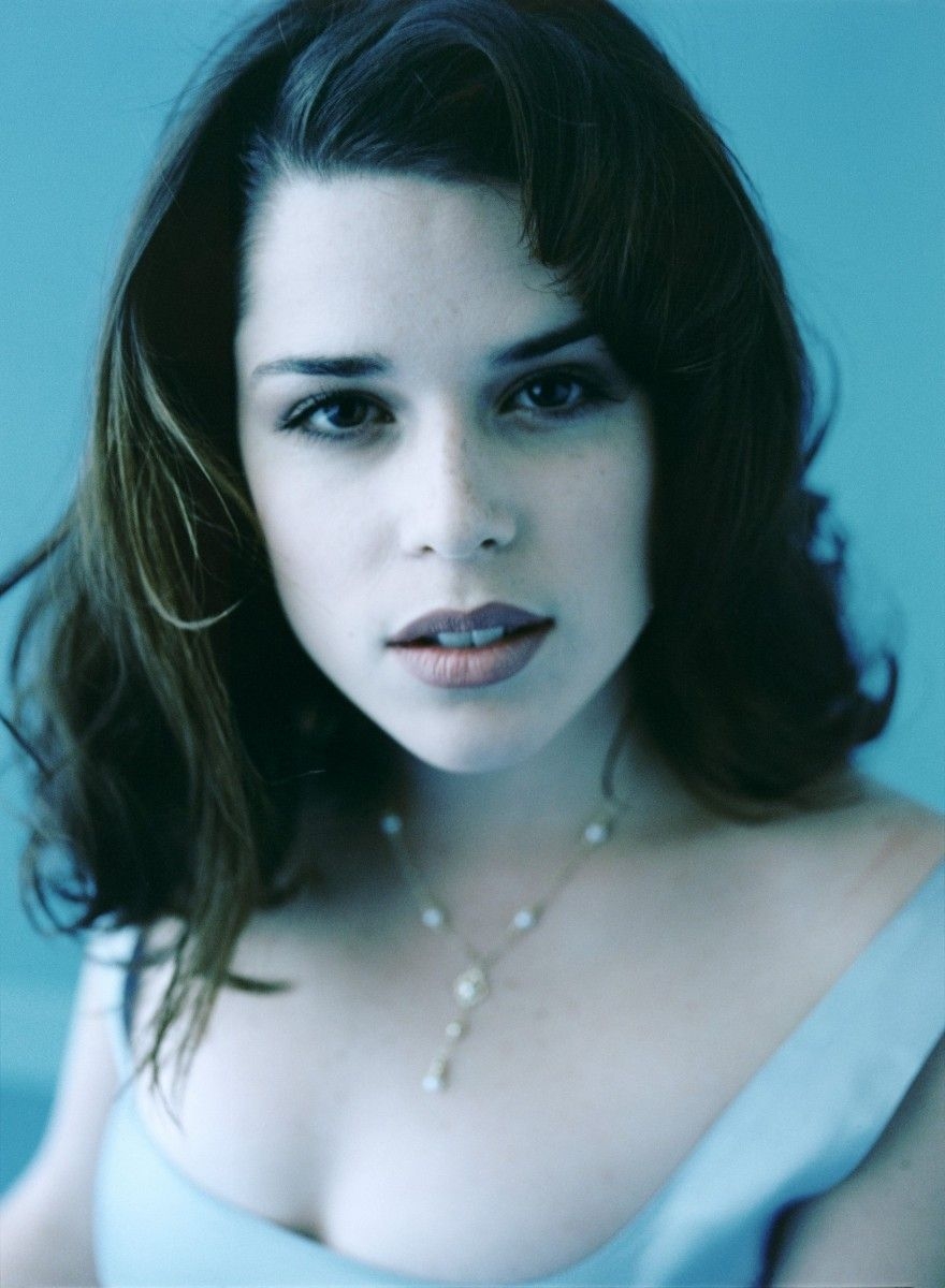 880x1200 Neve Campbell wallpaper, Phone