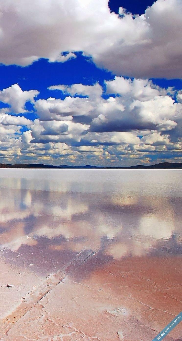 750x1400 Uyuni Salt Flat, Bolivia (English) / Salar de Uyuni / 天空之镜（乌尤, Phone