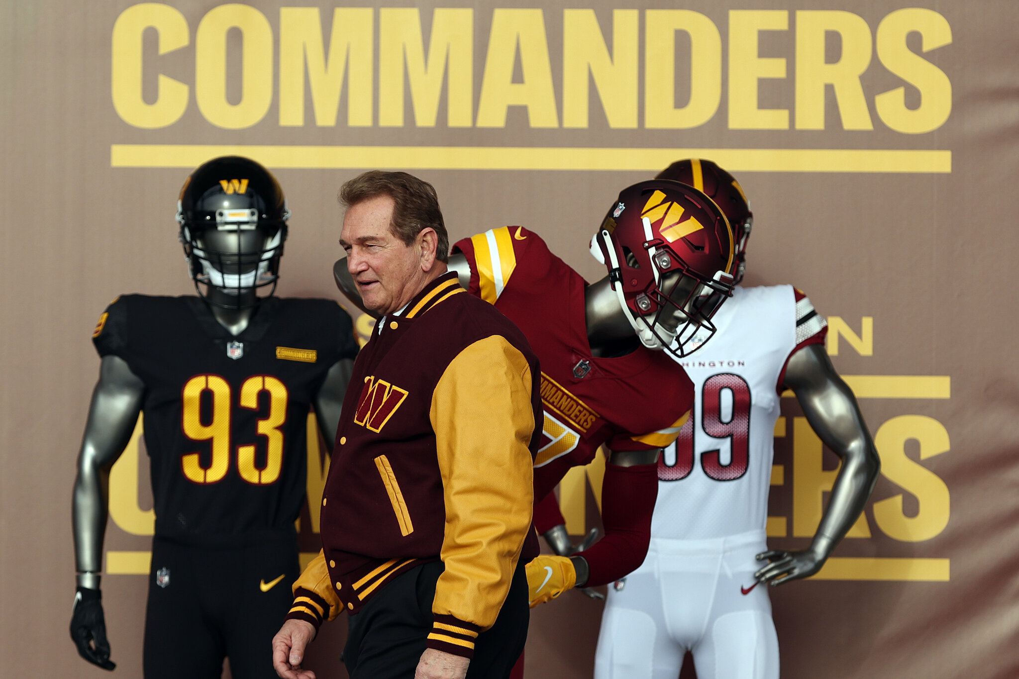 2050x1370 The Washington Football Team Has Rebranded as the Commanders, Desktop