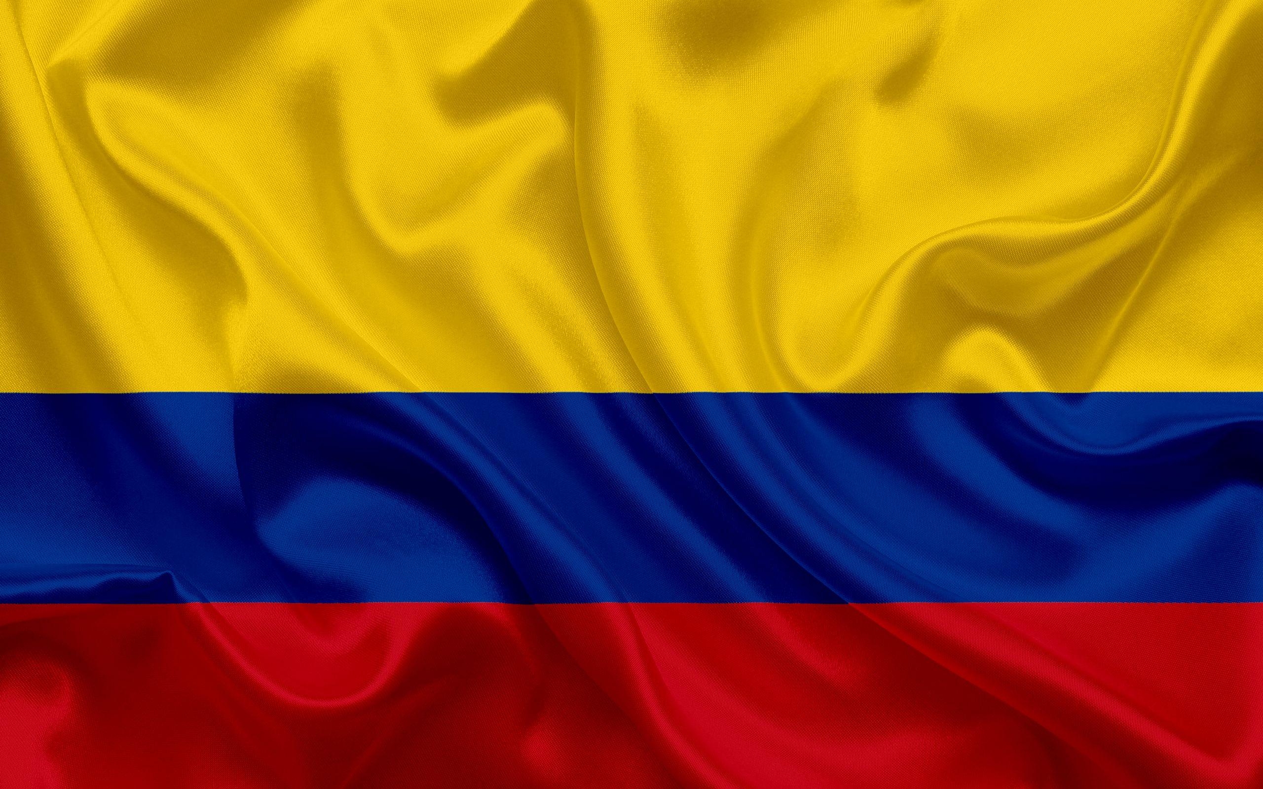 2560x1600 Download wallpaper Colombian flag, Colombia, South America, silk, Desktop