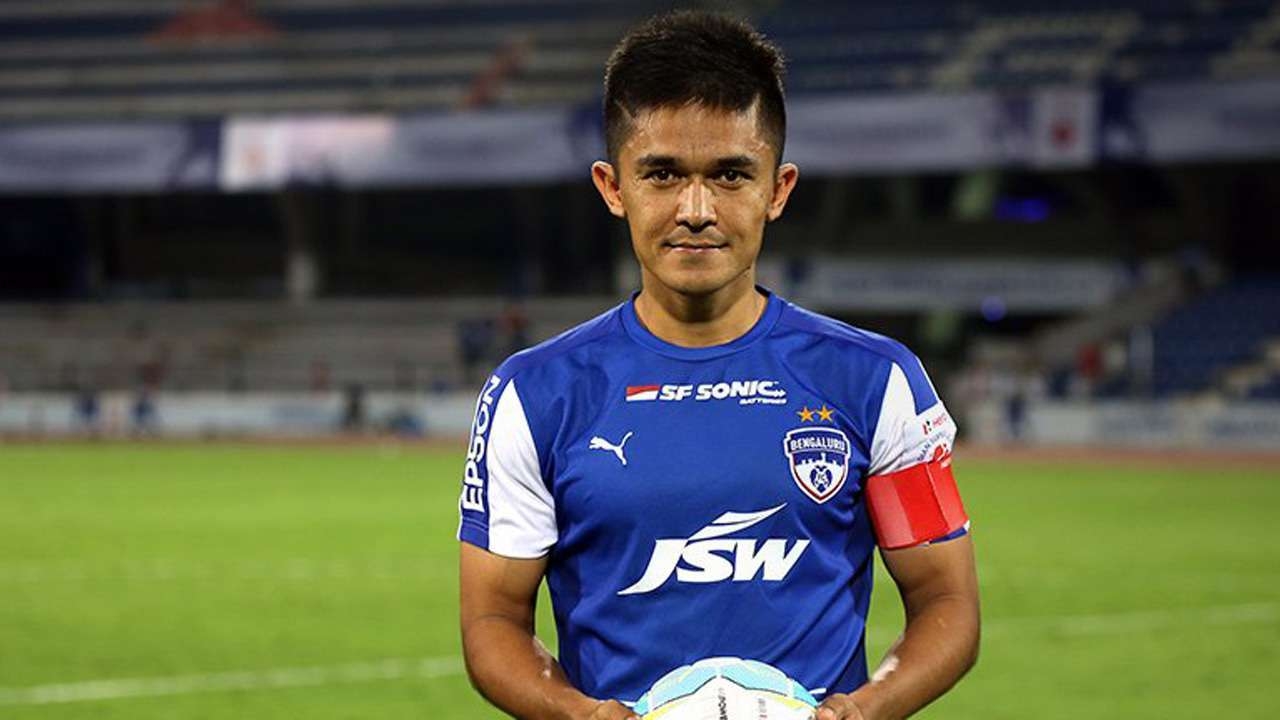 1280x720 Chhetri Overtakes Messi On The List Of Goal Scorers, Desktop