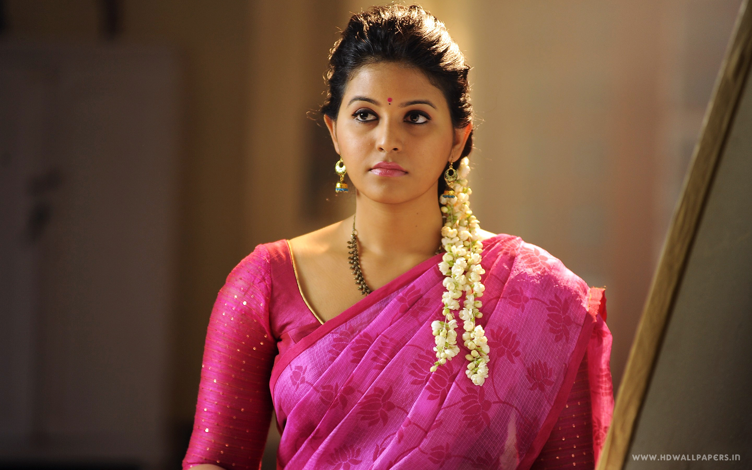 2880x1800 Tamil Actress HD Wallpaper, Desktop