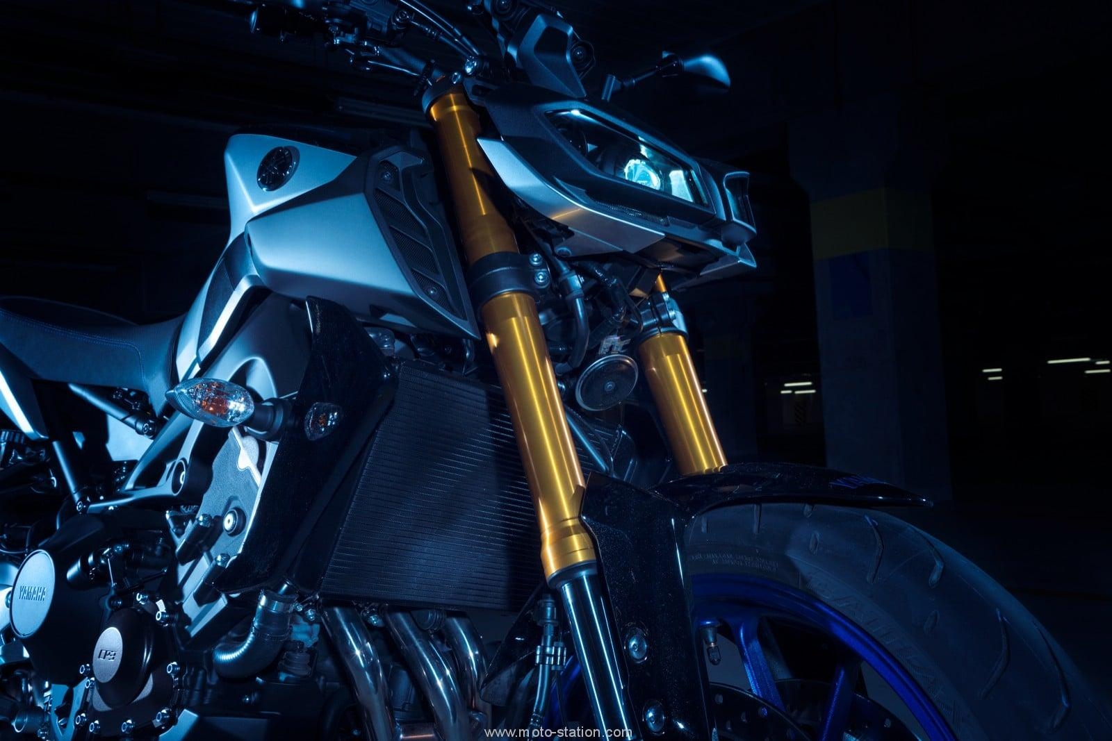 1600x1070 Yamaha MT 09 SP, Avec Du Ohlins Dedans !, Desktop