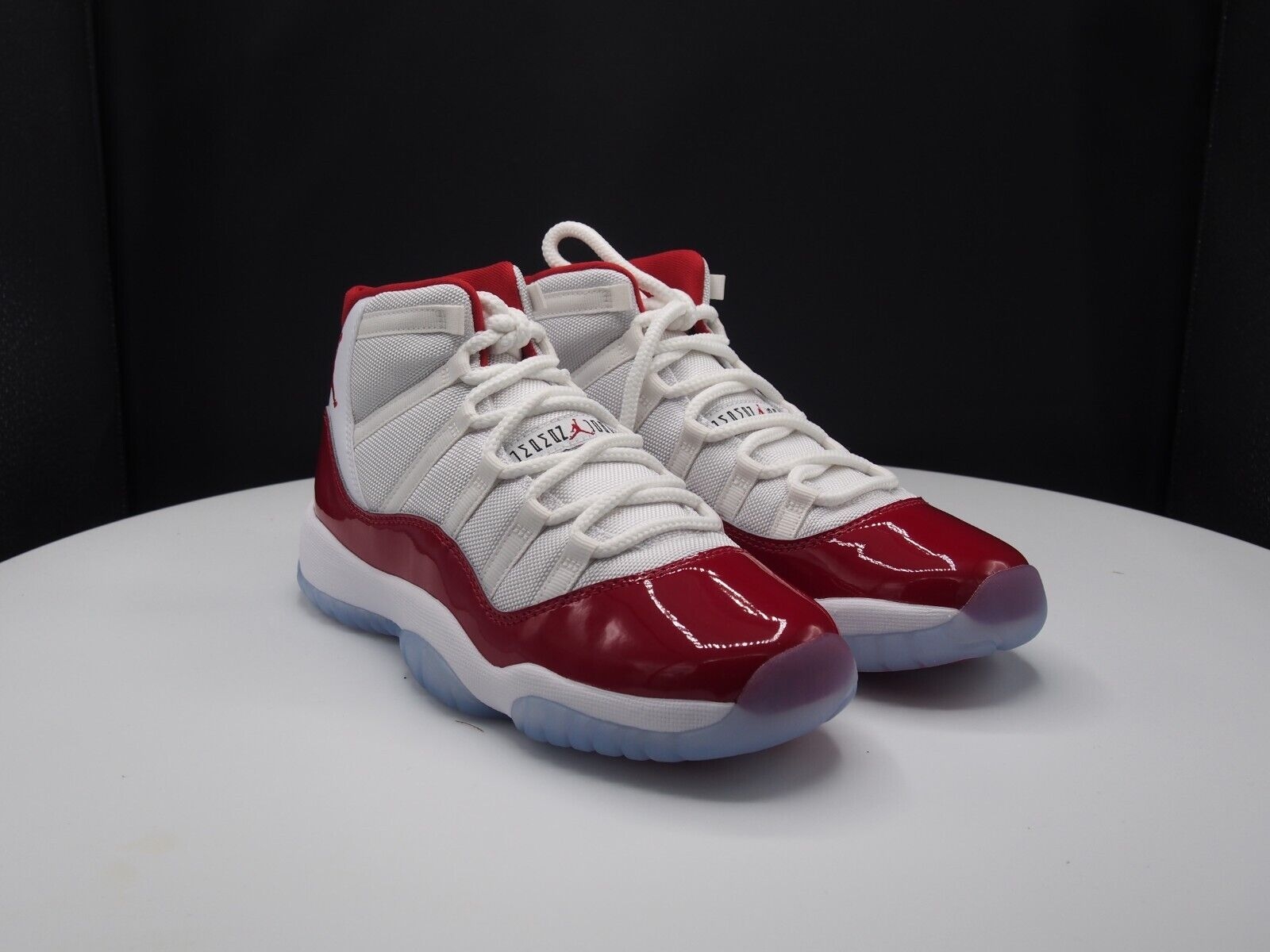 1600x1200 Nike Air Jordan 11 XI Retro Cherry 378038 116 GS 6.5Y / Women S 8 US, Desktop