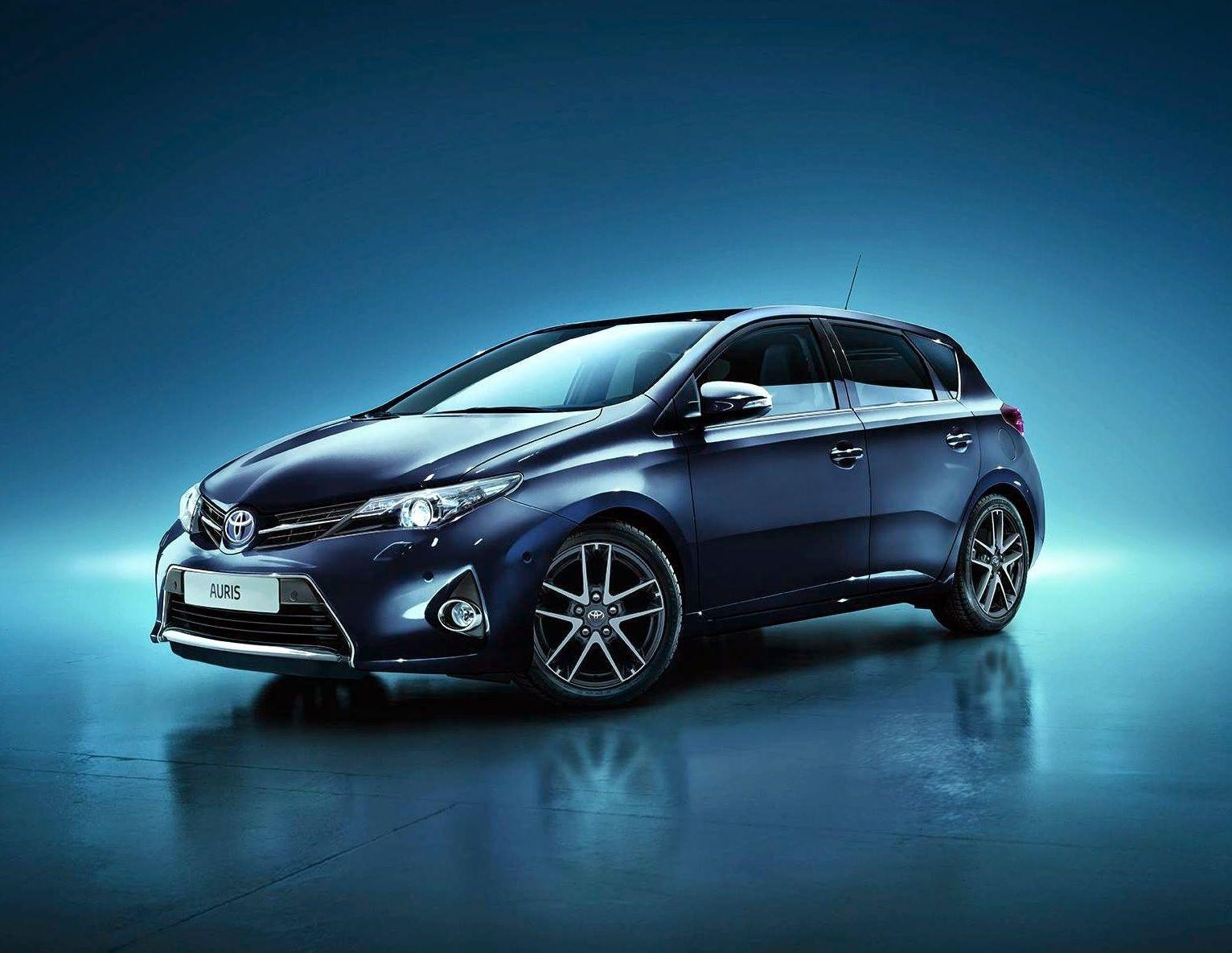 1540x1190 Toyota Auris Wallpaper, Desktop