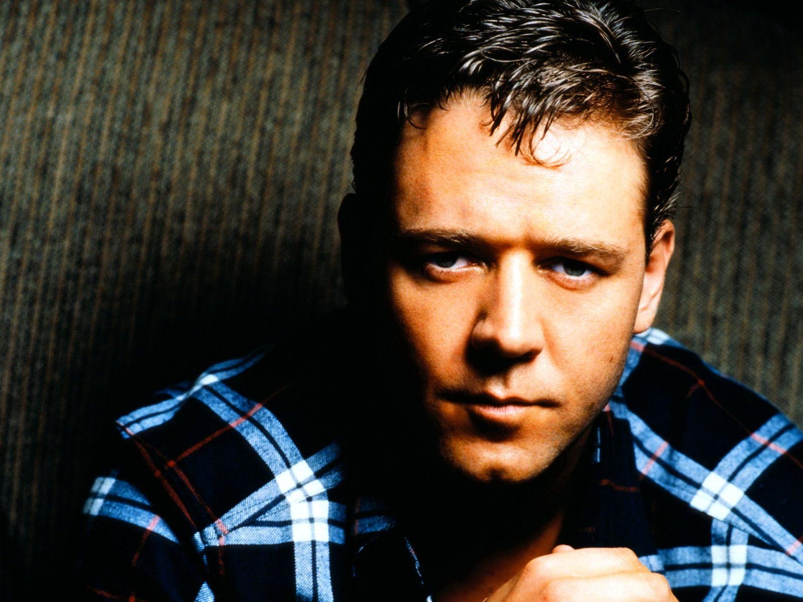 1600x1200 Young Russell Crowe, High Definition, High Quality, Desktop