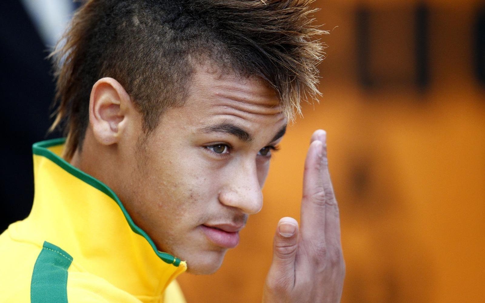 1600x1000 Cool Hairstyle Neymar. Medium Hair Styles Ideas, Desktop