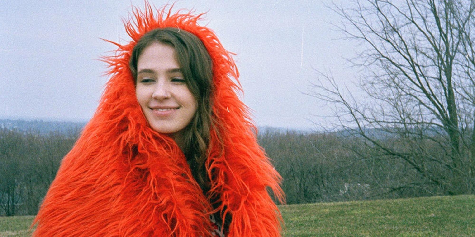 2000x1000 NYLON · Clairo Is The Lo Fi Singer Songwriter Who Broke Out Of, Dual Screen