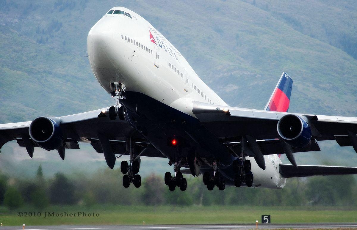 1200x780 Delta 747 Wallpaper, Desktop