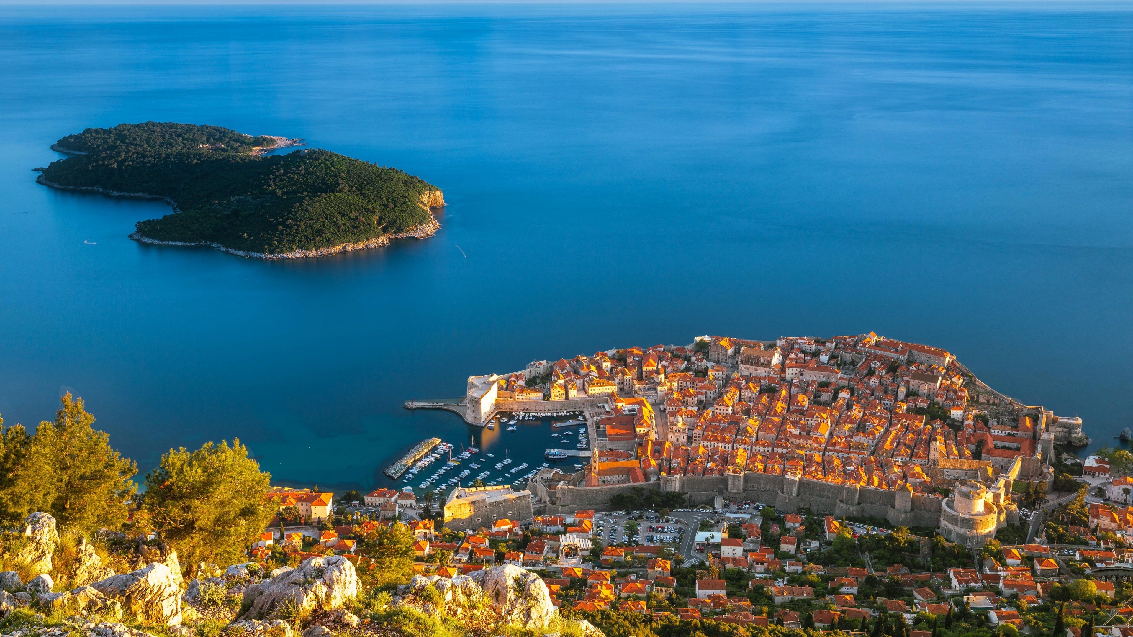 3840x2160 Wallpaper Croatia, Dubrovnik, sea, island, houses, buildings, Desktop