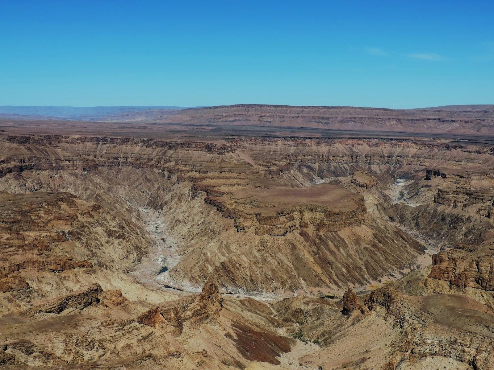 1600x1200 Travel with Kevin and Ruth!: 4 Wheel Drive Required at Fish River, Desktop