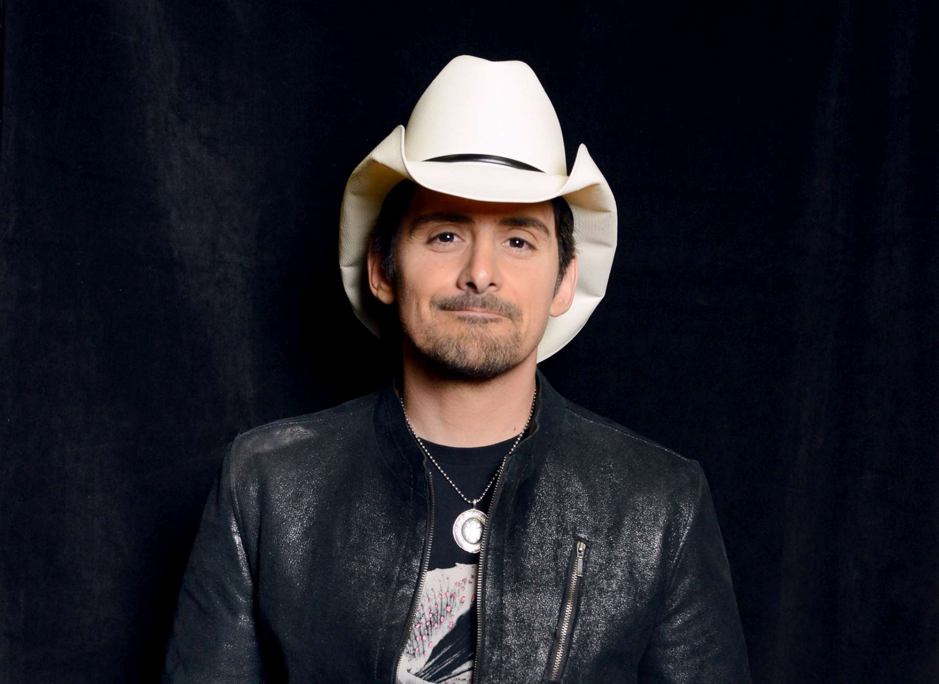 1920x1400 Brad Paisley Wallpaper -themes.com, Desktop