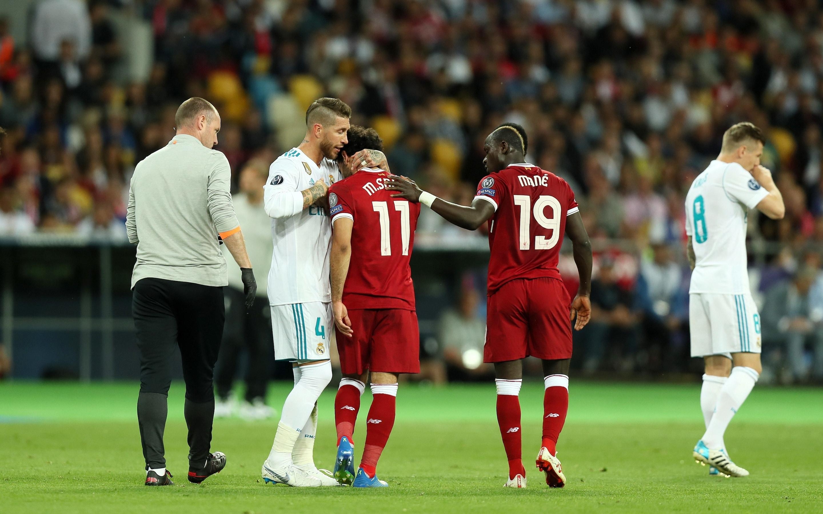 2880x1800 Sergio Ramos sends good well wishes to Mohamed Salah after injured, Desktop